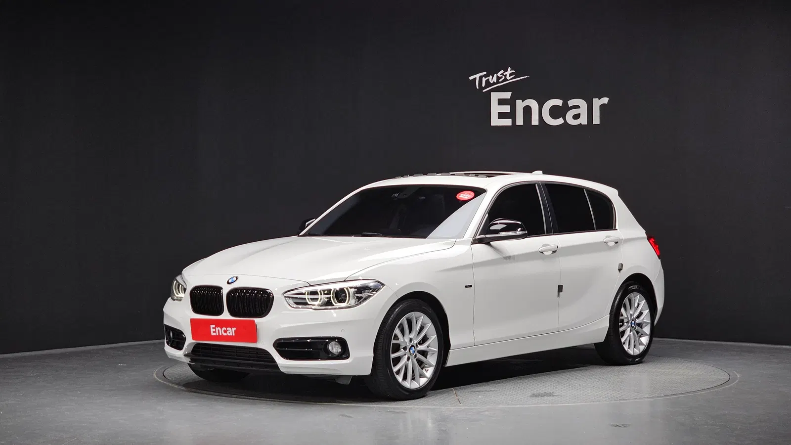 BMW Série 1 (F20) 118d Sport 5 portes 2016 — photo 1 sur 20