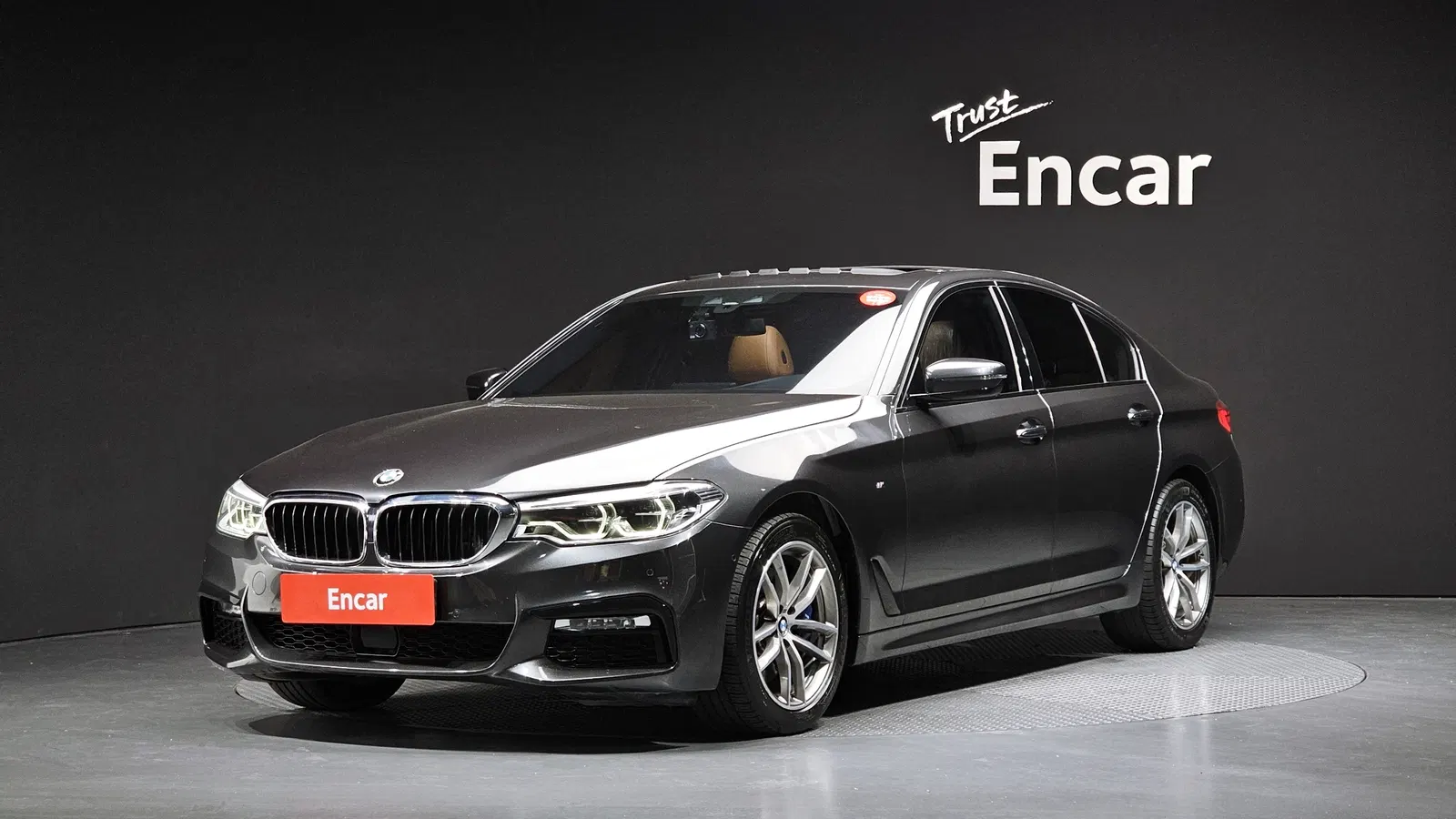 BMW Série 5 (G30) 530i xDrive M Sport 2018 — photo 1 sur 31