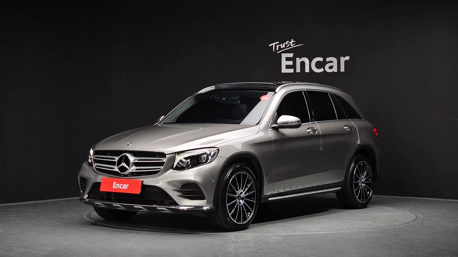Mercedes-Benz GLC AMG Line · GLC300 4MATIC (X253) 2019 — photo 1 sur 38