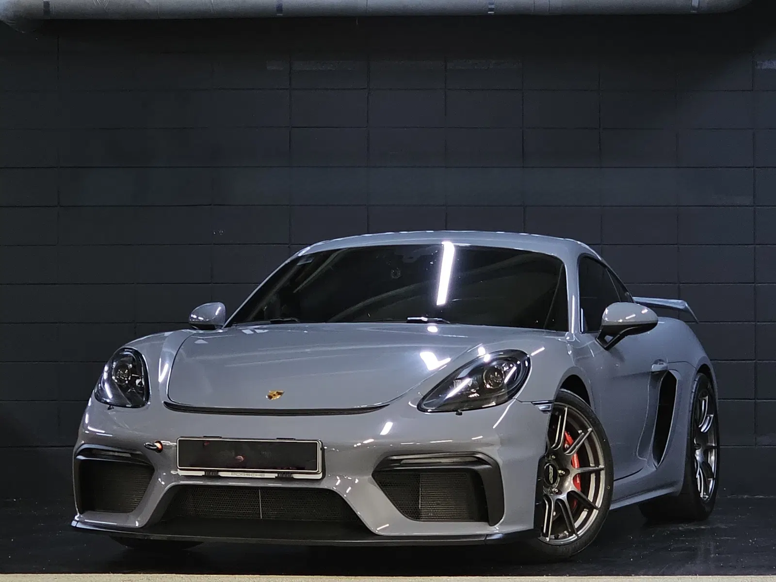 Porsche 718 Cayman 4.0 GT4 2023 — photo 1 sur 26