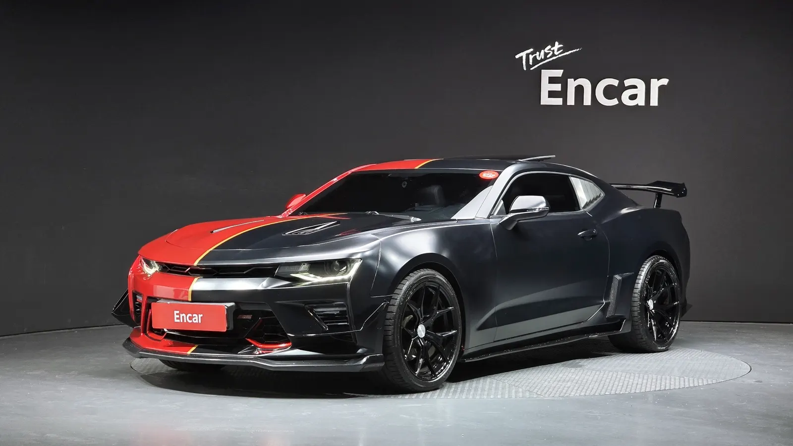 Chevrolet Camaro SS 6.2 V8 Volcano Red 2017 — photo 1 sur 26