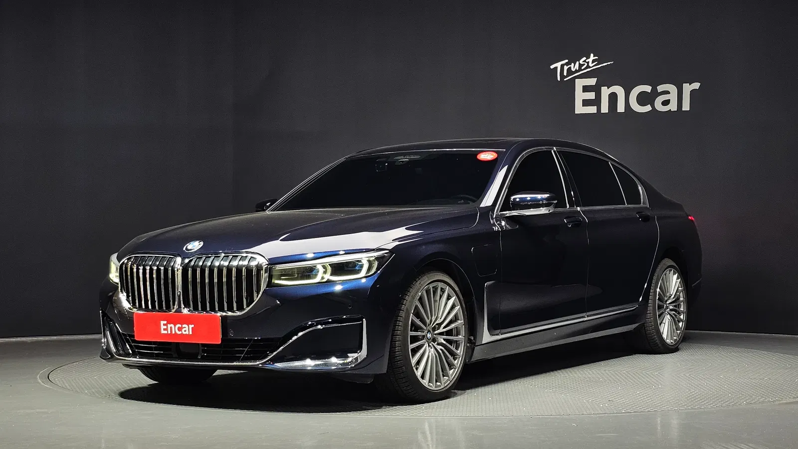 BMW Série 7 (G11) 745Le iPerformance Design Pure Excellence 2020 — photo 1 sur 20