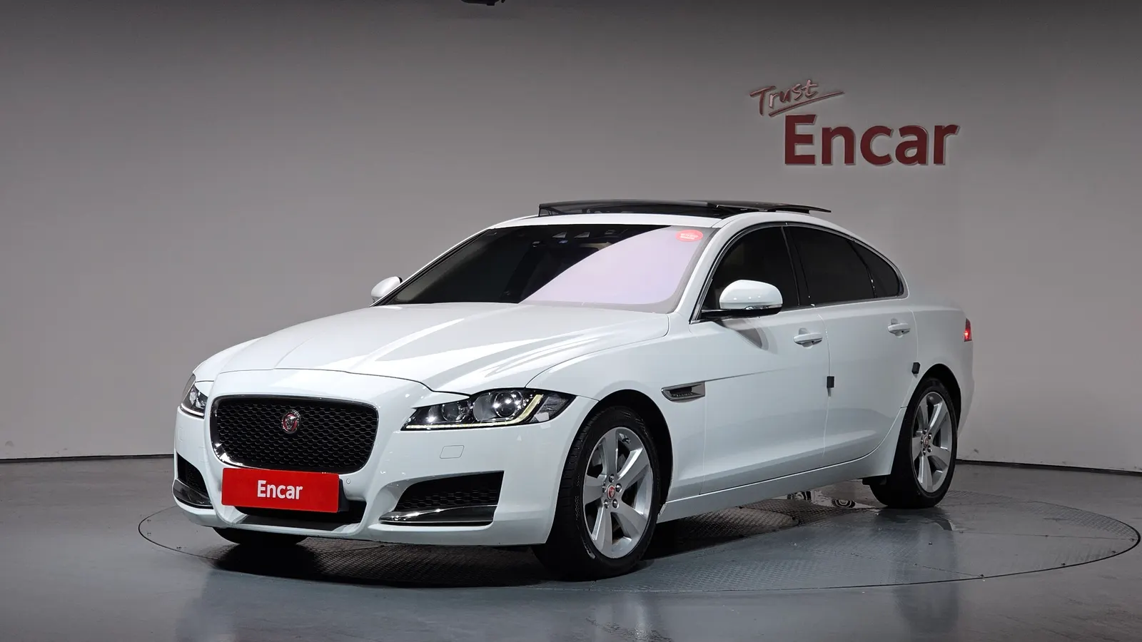 Jaguar XF (X260) 20d Prestige 2017 — photo 1 sur 20