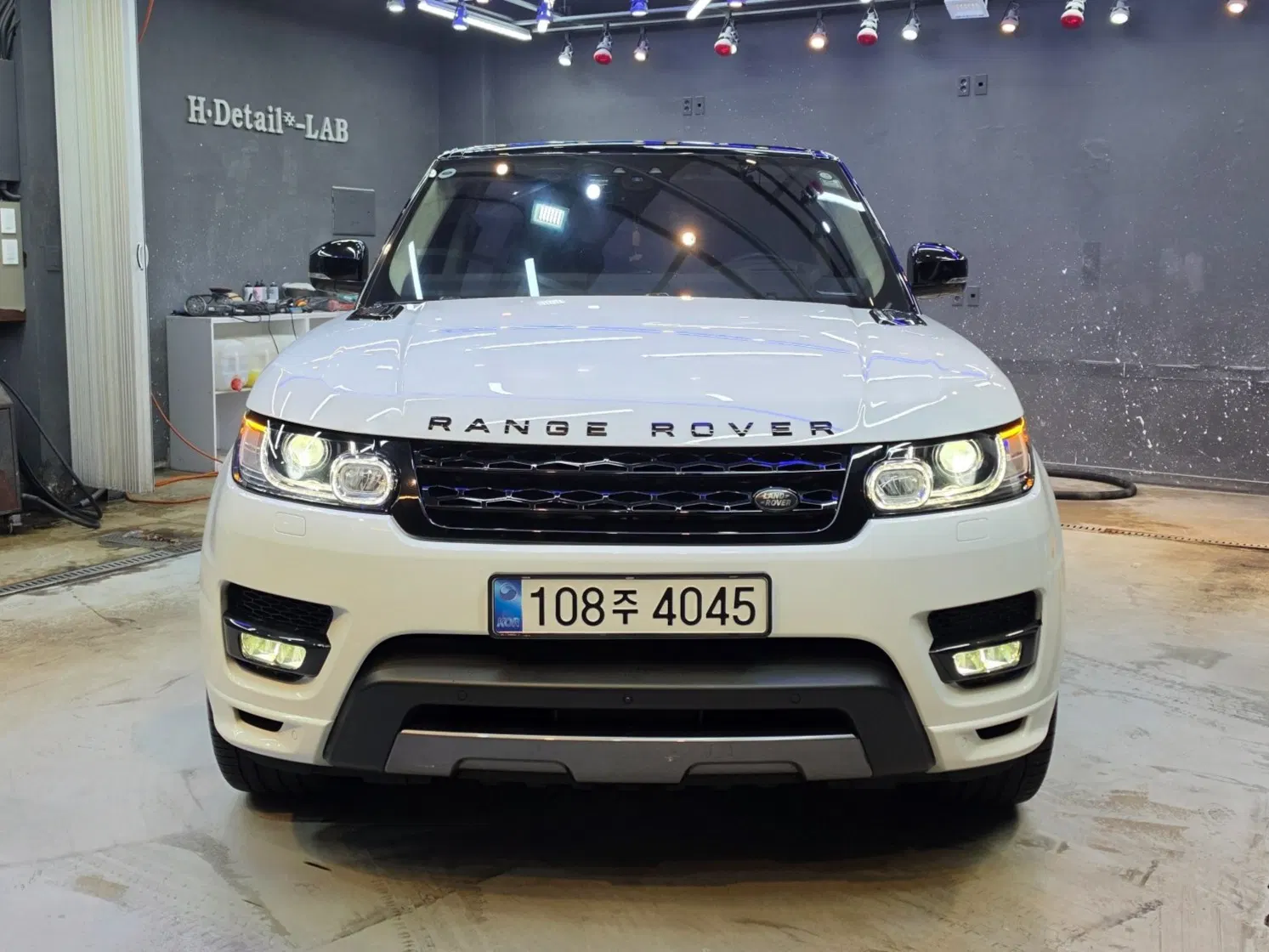 Land Rover Range Rover Sport 2e génération 3.0 SDV6 AB Dynamic 2017 — photo 1 sur 26