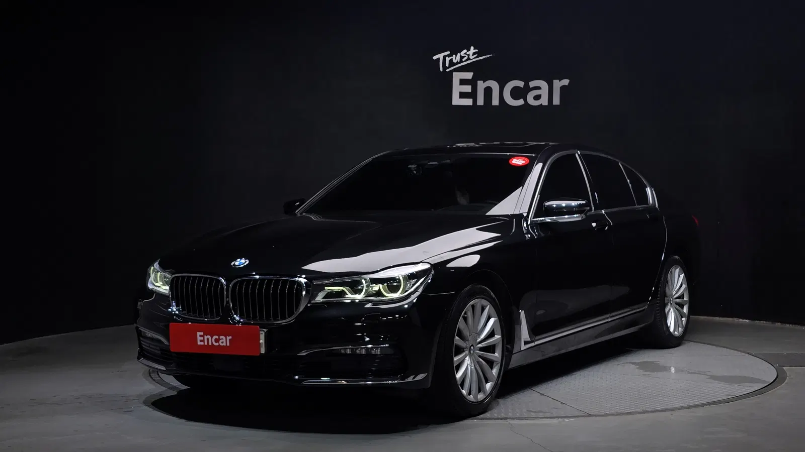BMW Série 7 (G11) 730d xDrive 2016 — photo 1 sur 20