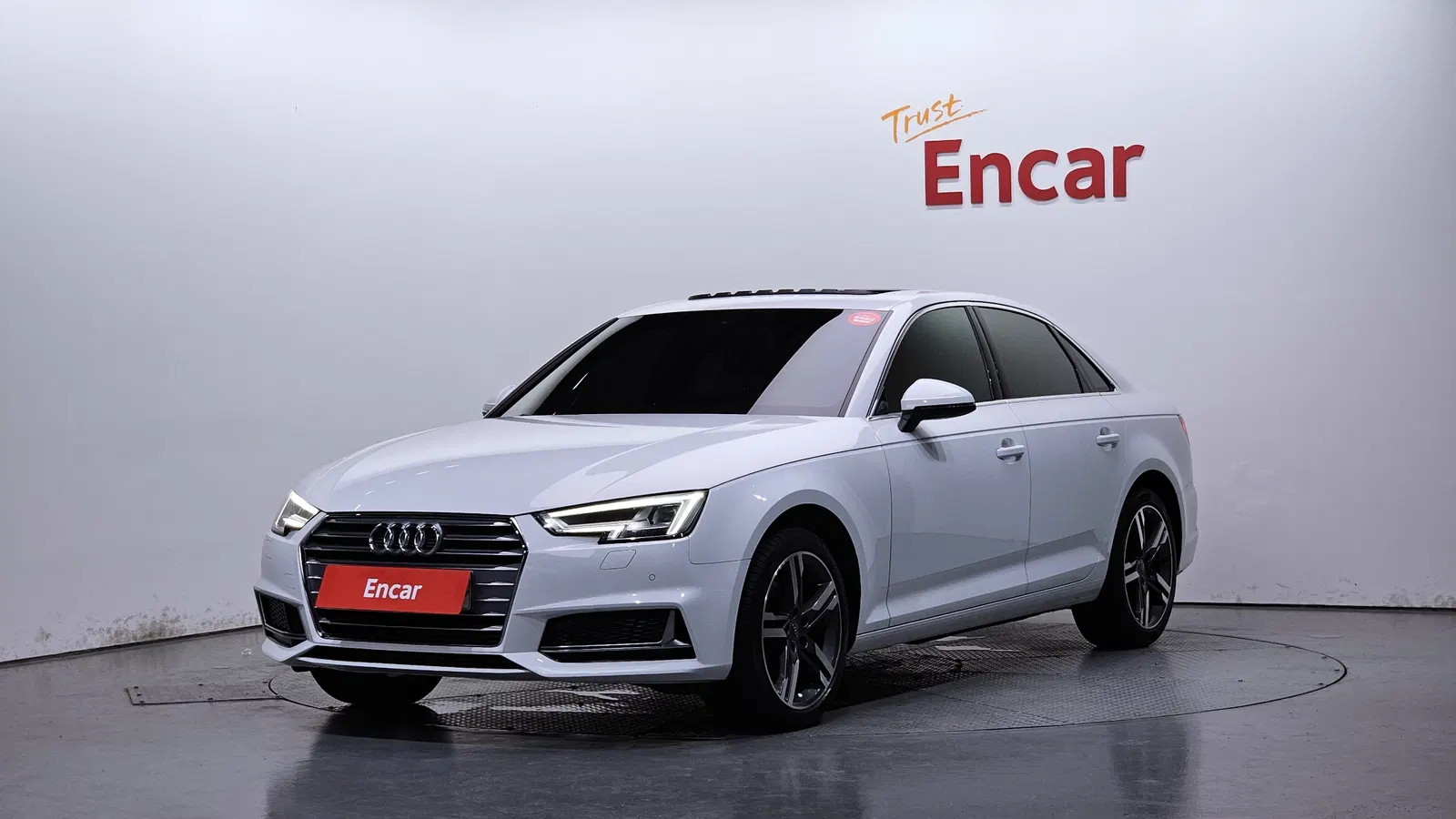 Audi A4 (B9) 40 TFSI Premium 2019 — photo 1 sur 36