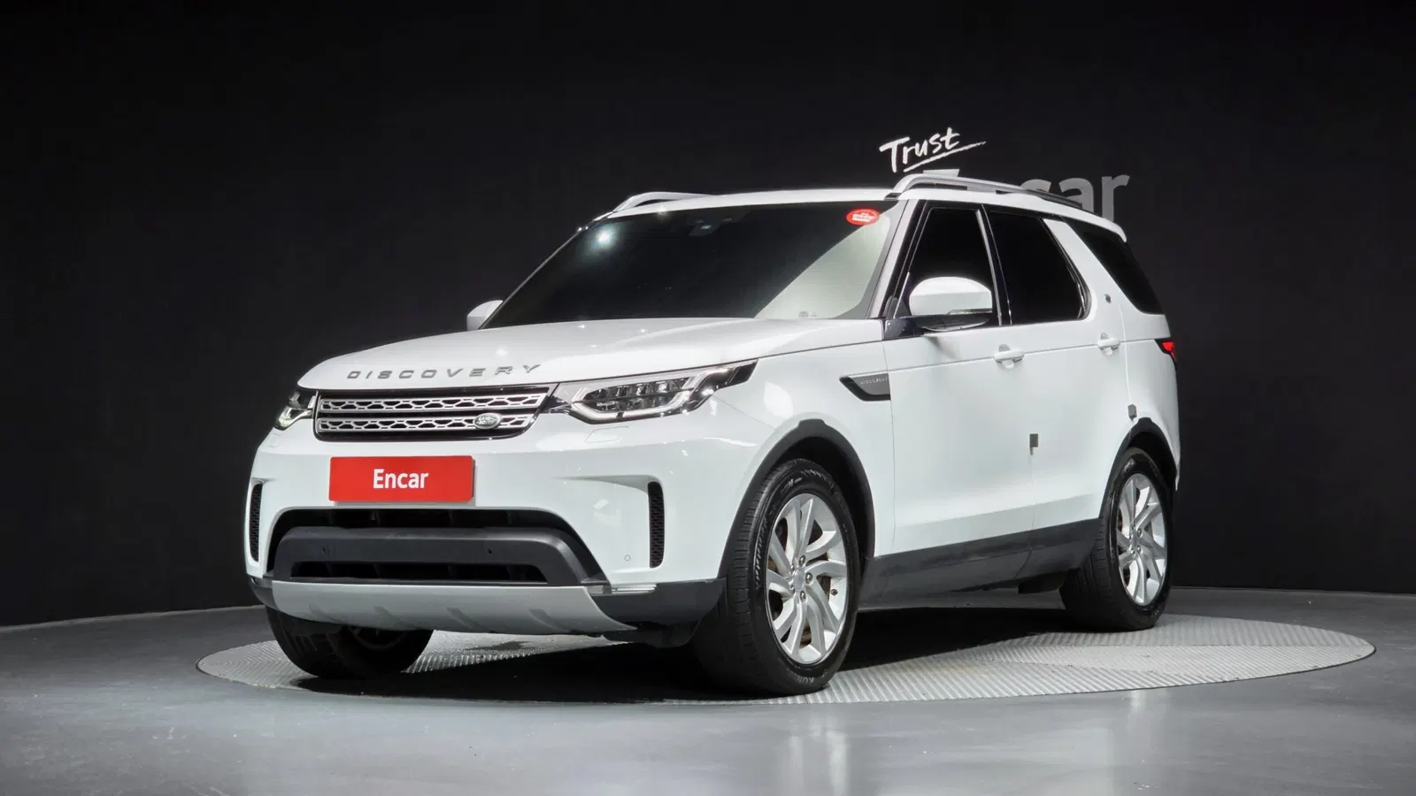 Land Rover Discovery 5 3.0 TD6 HSE 2018 — photo 1 sur 36