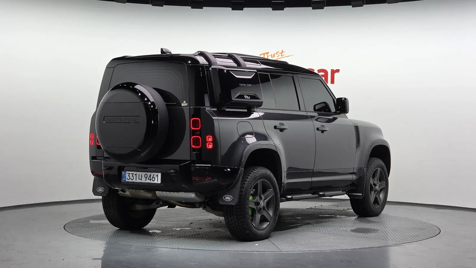 Land Rover Defender (L663) 110 D250 X-Dynamic SE 2025 — photo 1 sur 39