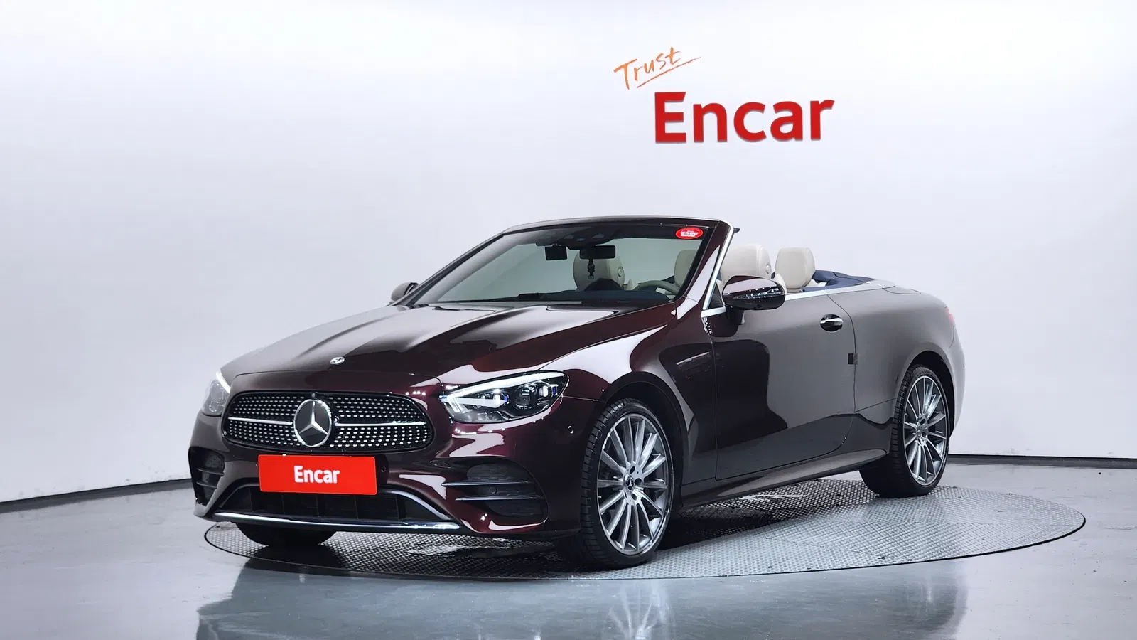 Mercedes-Benz Classe E E450 4MATIC Cabriolet (W213) 2023 — photo 1 sur 33
