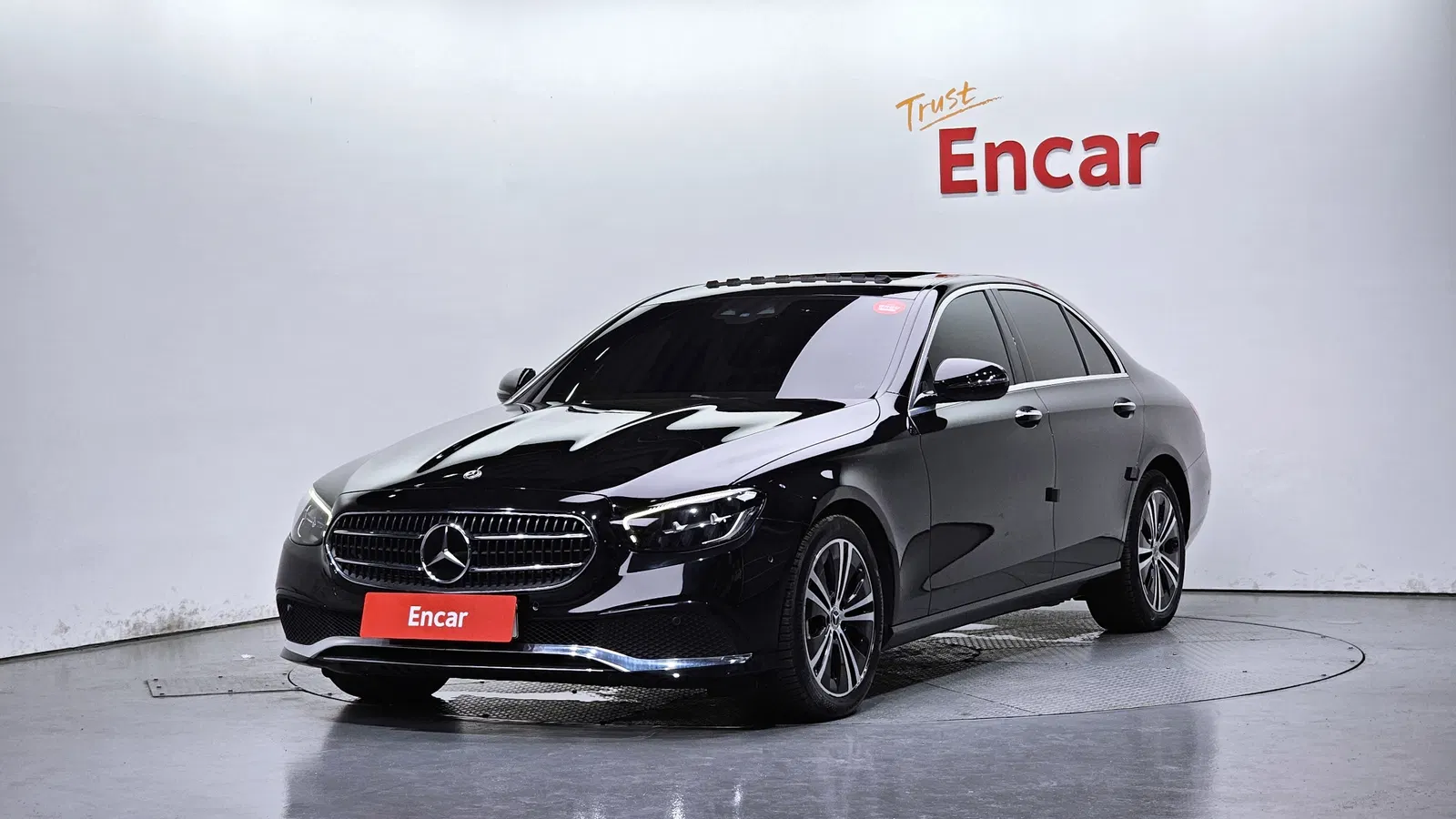 Mercedes-Benz Classe E E250 Avantgarde (W213) 2021 — photo 1 sur 30