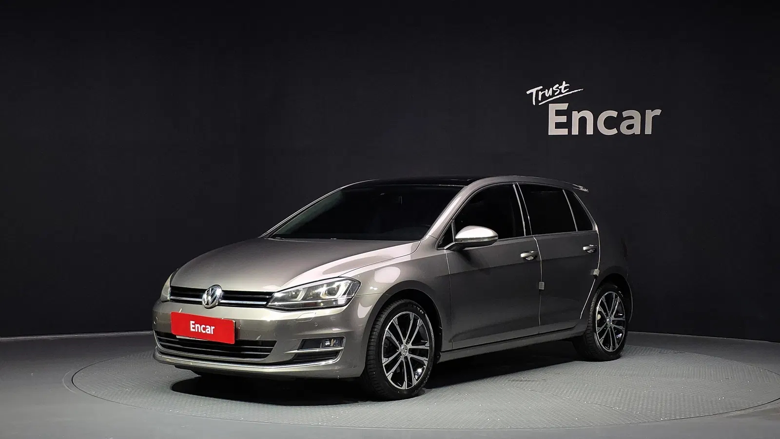 Volkswagen Golf 7e génération 2.0 TDI Premium 2014 — photo 1 sur 20
