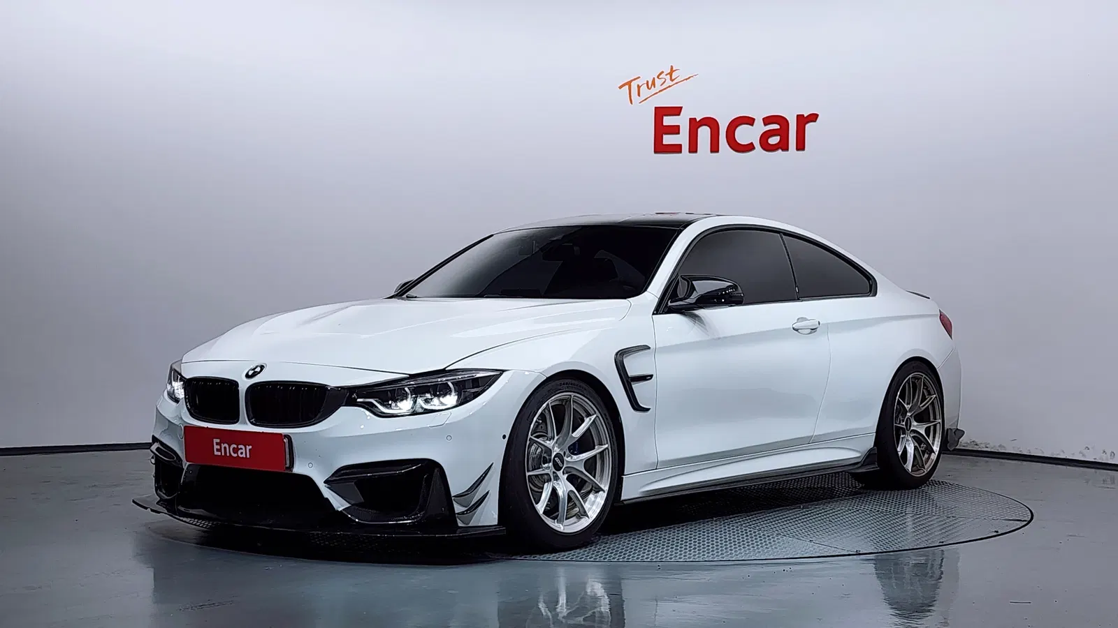 BMW M4 (F82) M4 Coupé 2016 — photo 1 sur 29