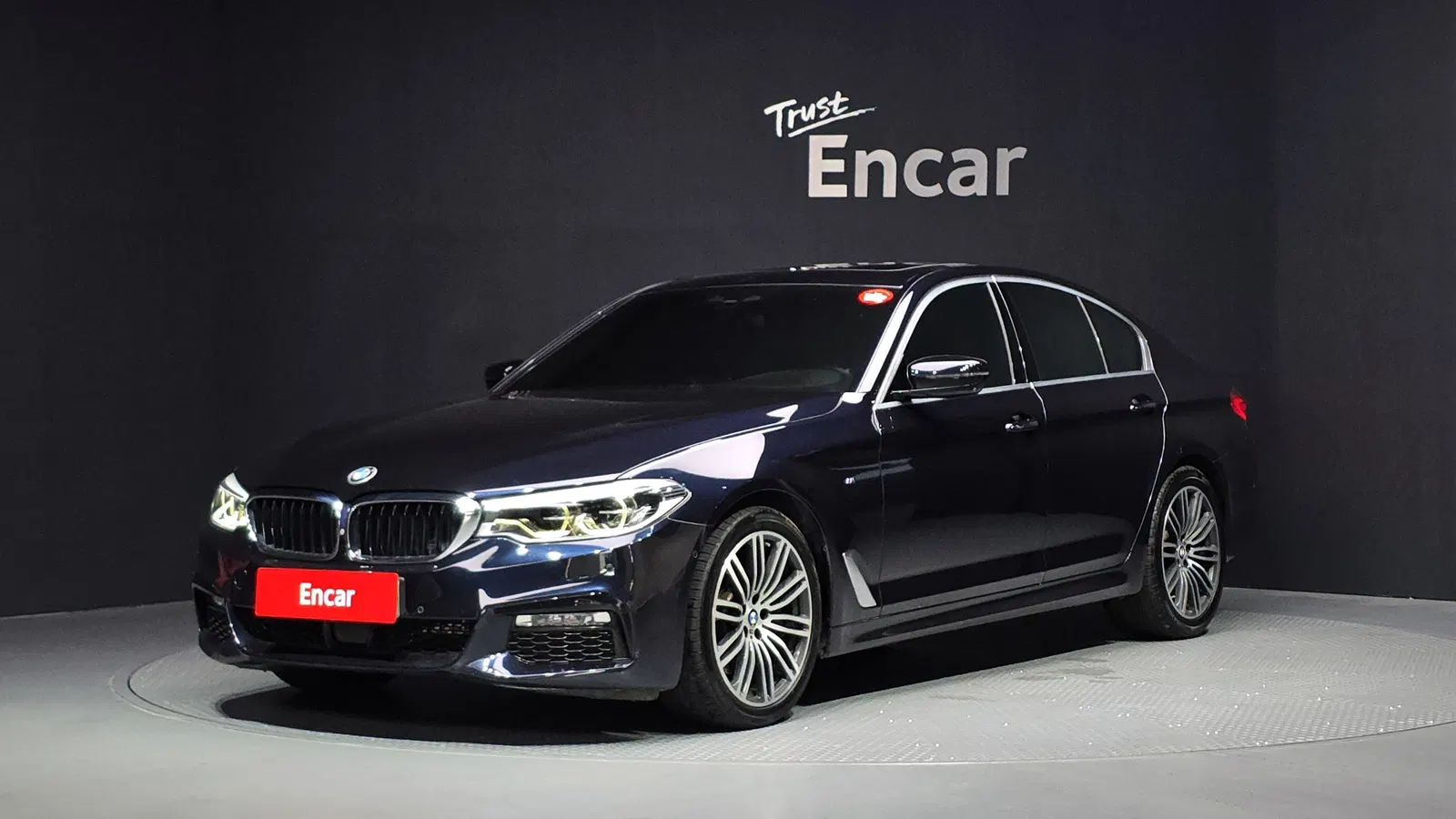 BMW Série 5 (G30) 530d M Sport 2018 — photo 1 sur 38