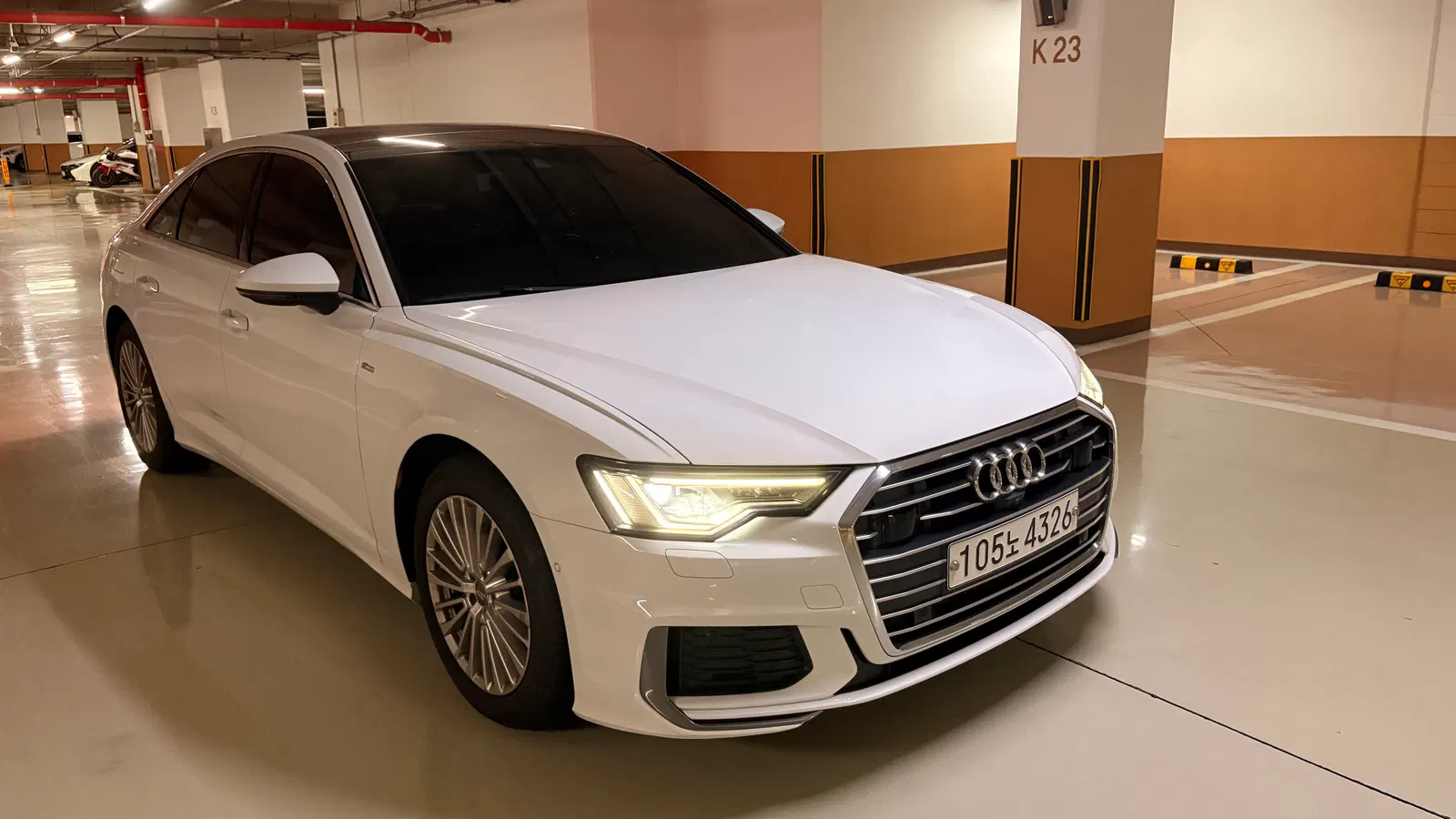 Audi A6 (C8) 40 TDI Premium 2020 — photo 1 sur 20