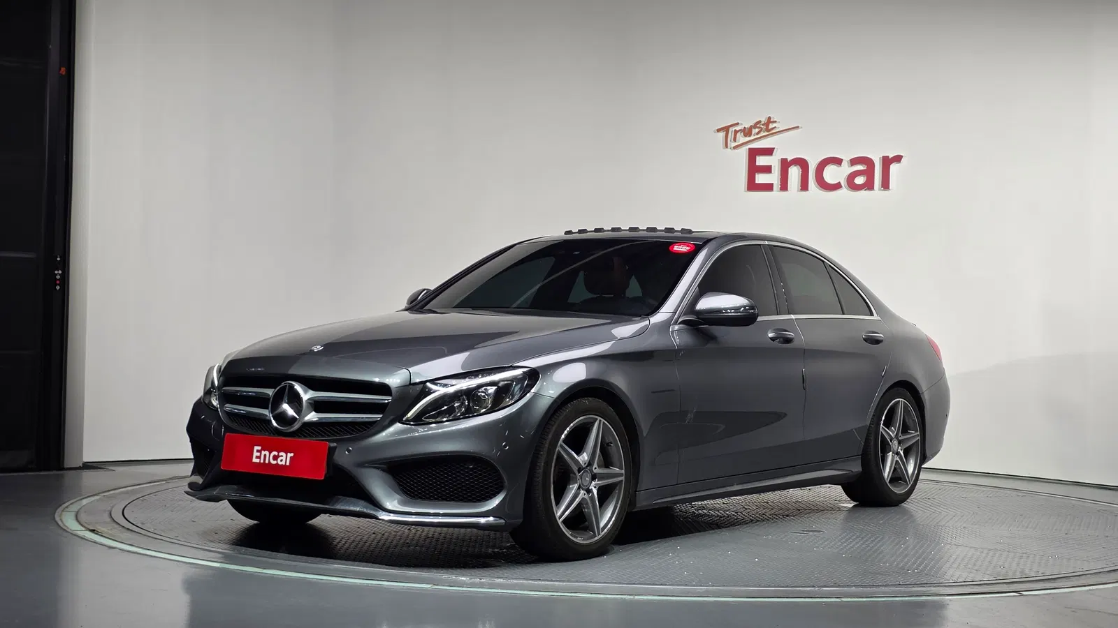 Mercedes-Benz Classe C AMG Line · C200 (W205) 2017 — photo 1 sur 20