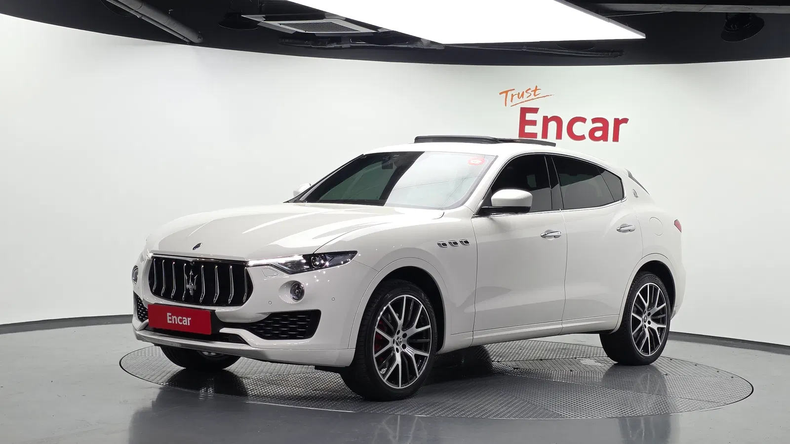 Maserati Levante 3.0 Diesel AWD Sport 2017 — photo 1 sur 20