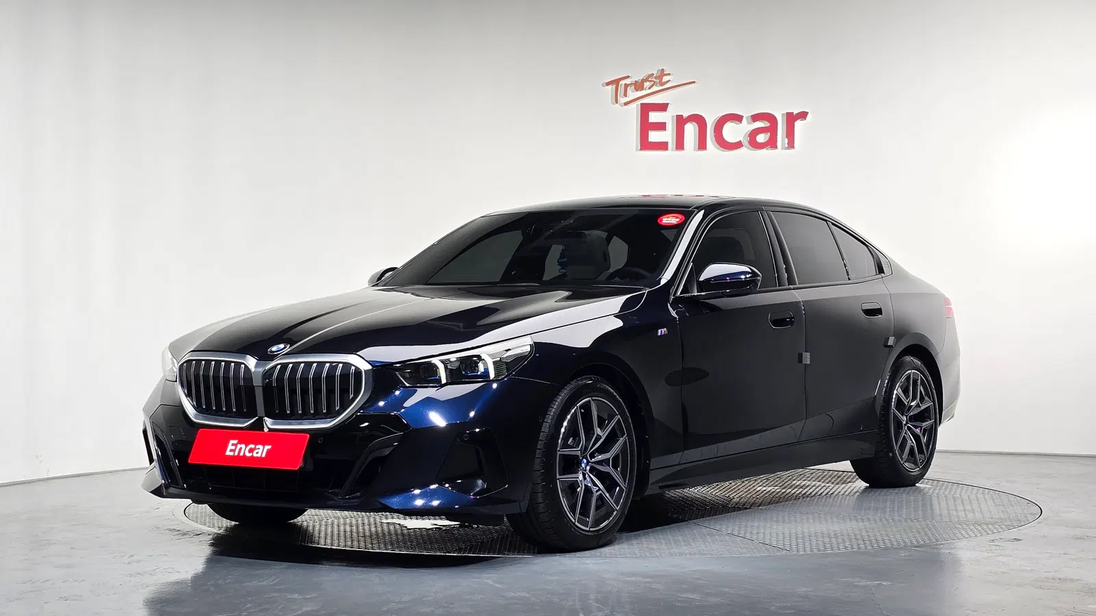 BMW Série 5 (G60) 523d M Sport 2025 — photo 1 sur 38