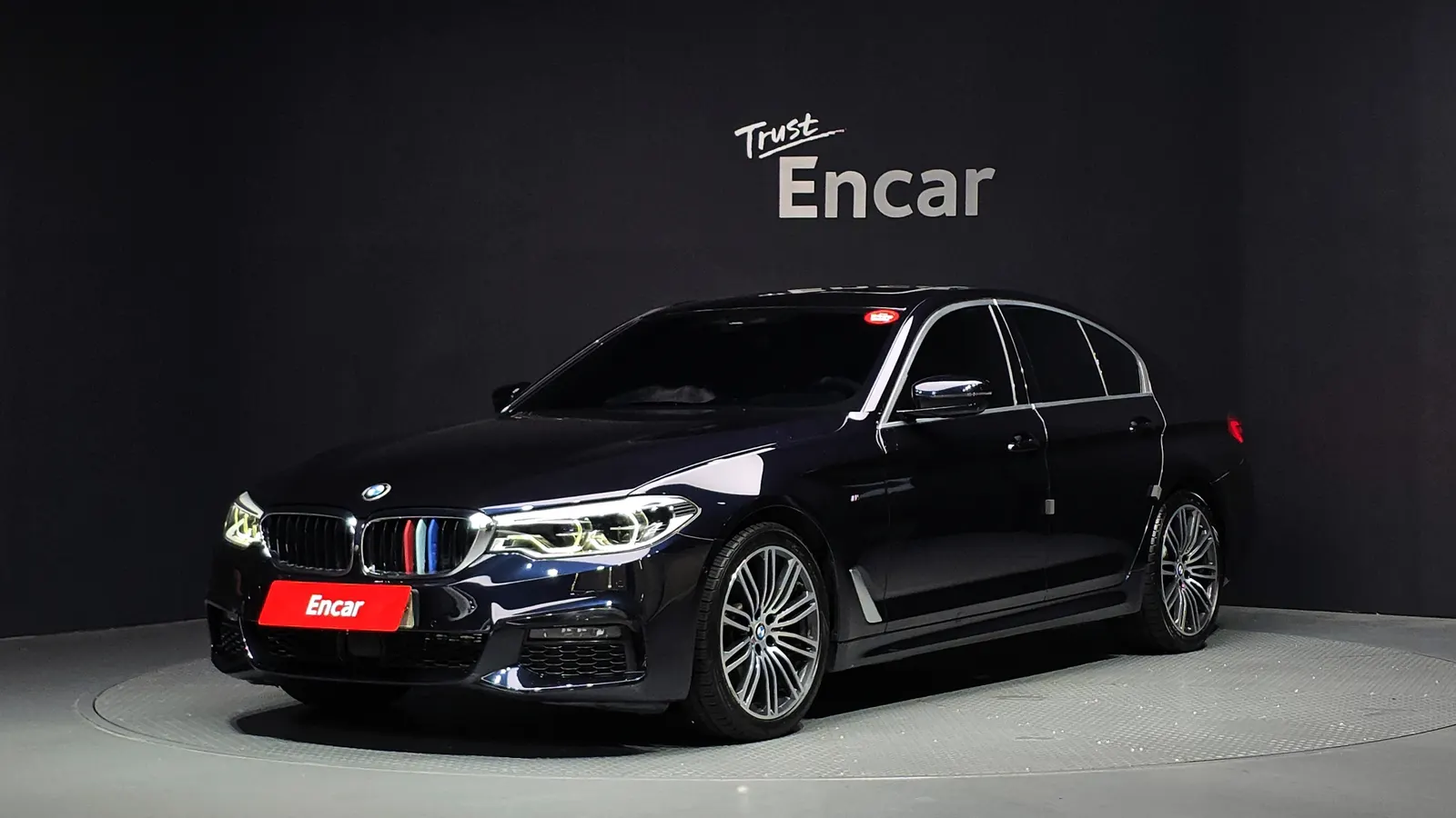 BMW Série 5 (G30) 520d xDrive M Sport Plus 2020 — photo 1 sur 40