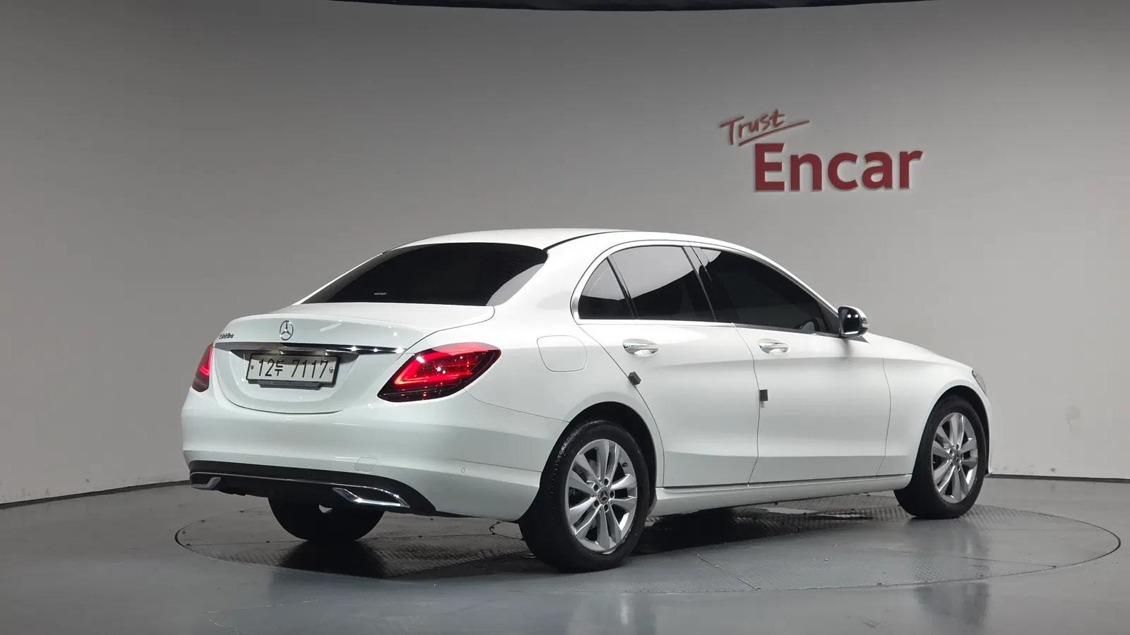 Mercedes-Benz Classe C C220 d Avantgarde (W205) 2019 — photo 1 sur 31