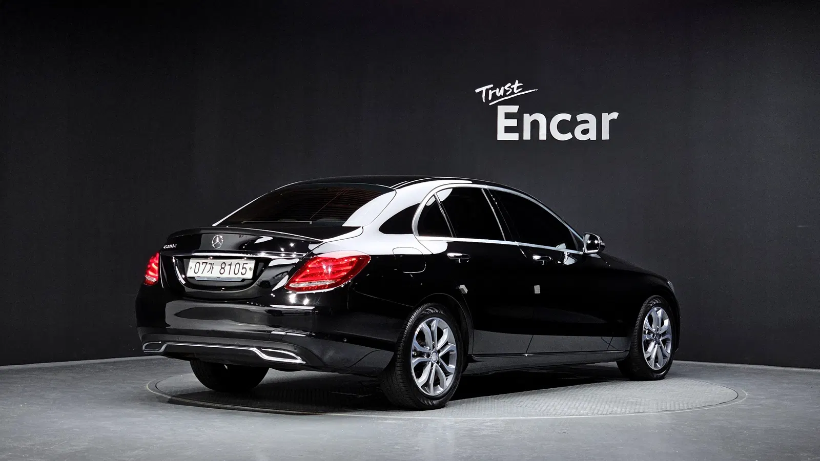 Mercedes-Benz Classe C C220 d Avantgarde (W205) 2017 — photo 1 sur 33