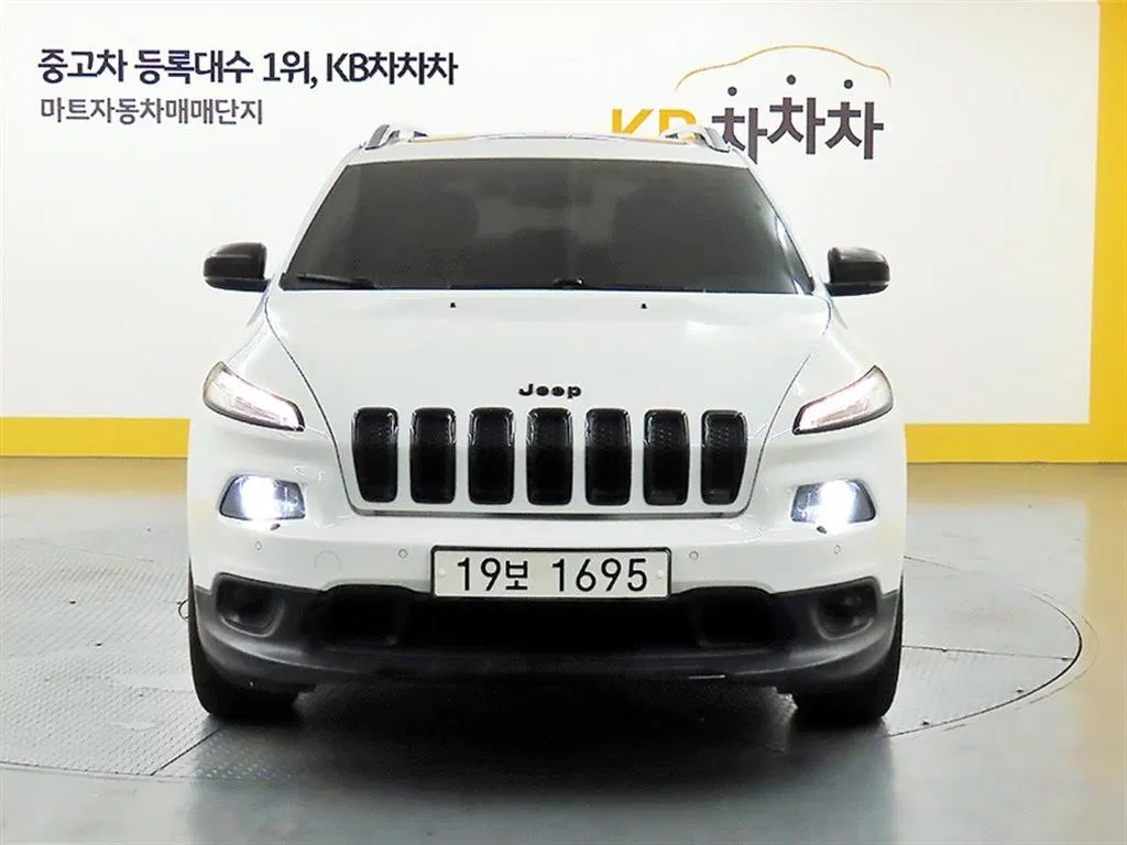 Jeep Cherokee(KL) 2.0 Diesel Longitude AWD 2015 — photo 1 sur 26