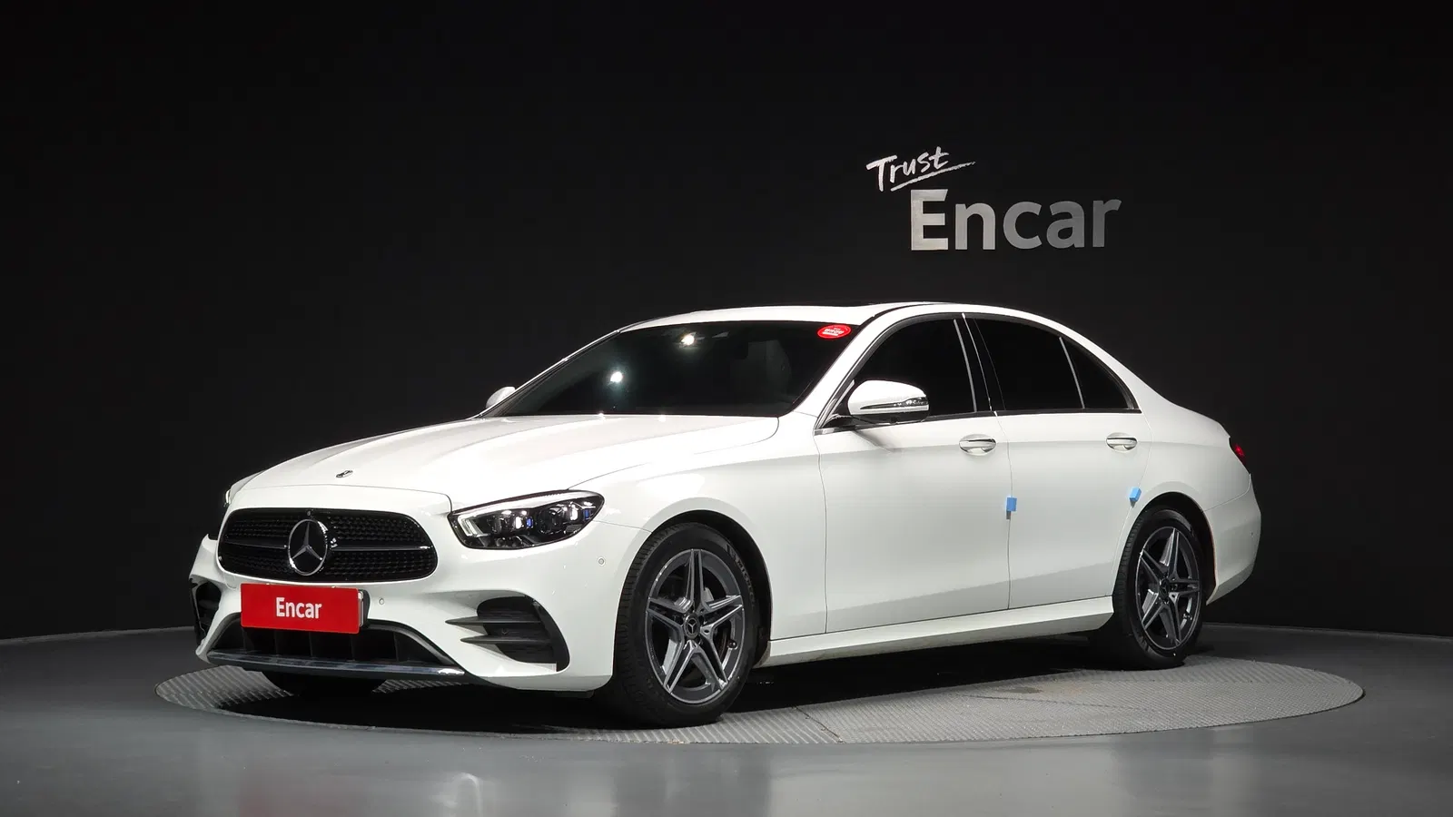 Mercedes-Benz Classe E AMG Line · E250 (W213) 2023 — photo 1 sur 39