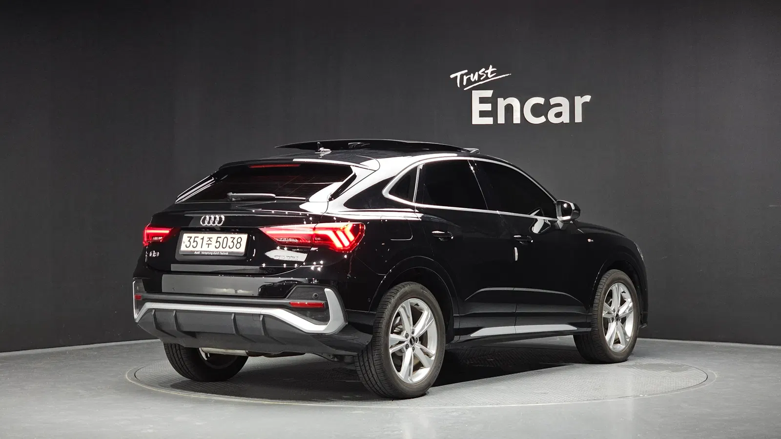 Audi Q3 (F3) 35 TDI Premium Sportback 2022 — photo 1 sur 35