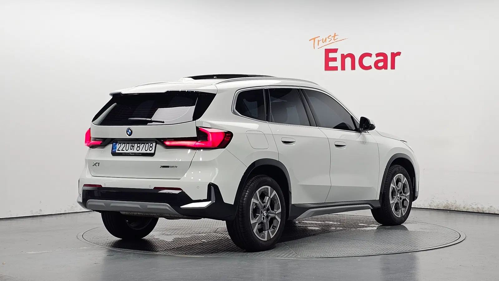 BMW X1 (U11) xDrive 20i xLine 2025 — photo 1 sur 40