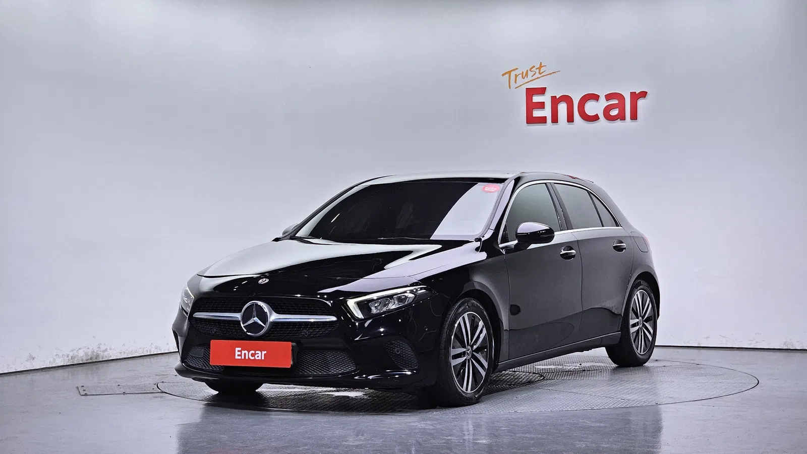 Mercedes-Benz Classe A A220 5 portes (W177) 2021 — photo 1 sur 36