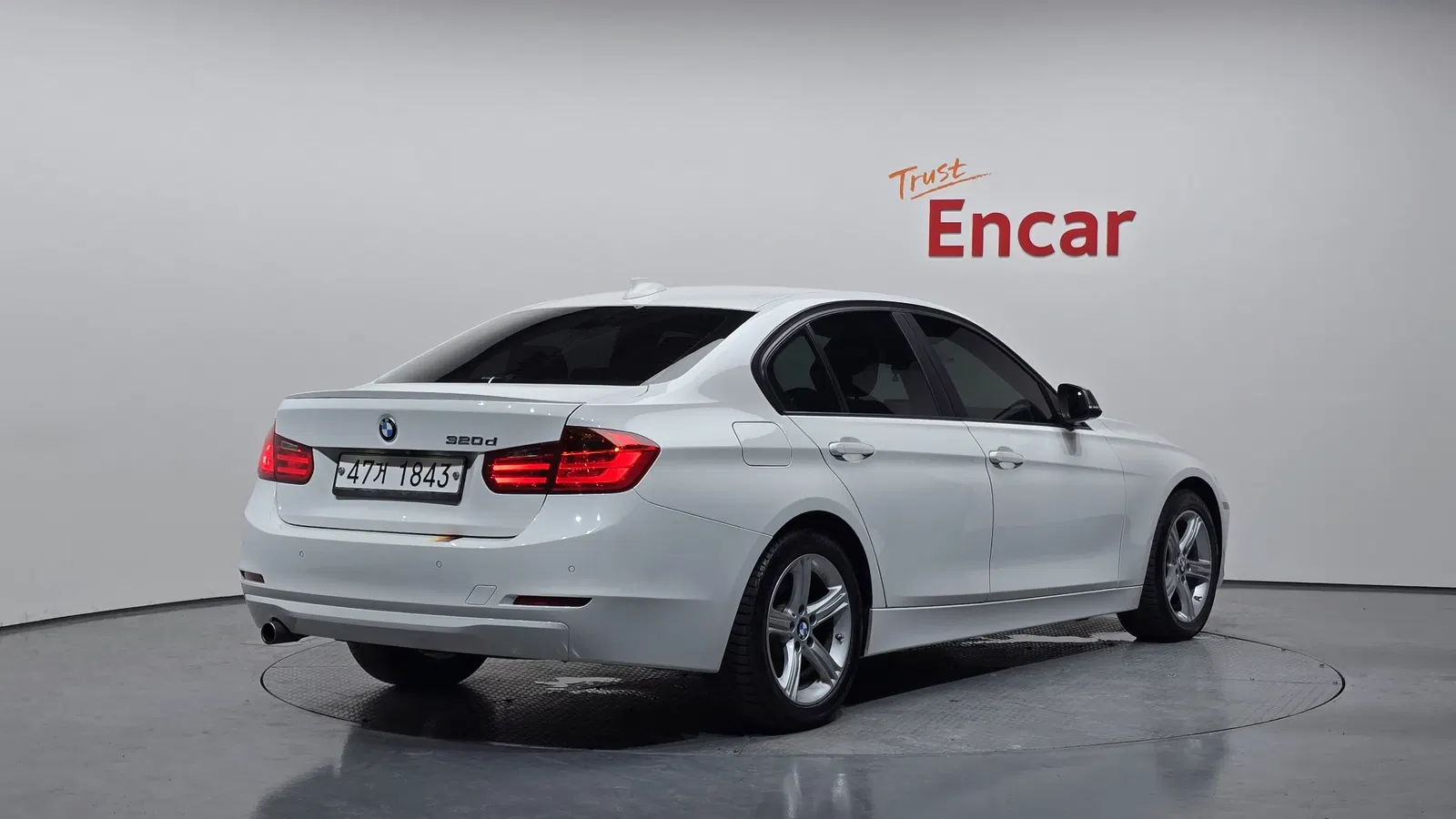 BMW Série 3 (F30) 320d 2015 — photo 1 sur 31