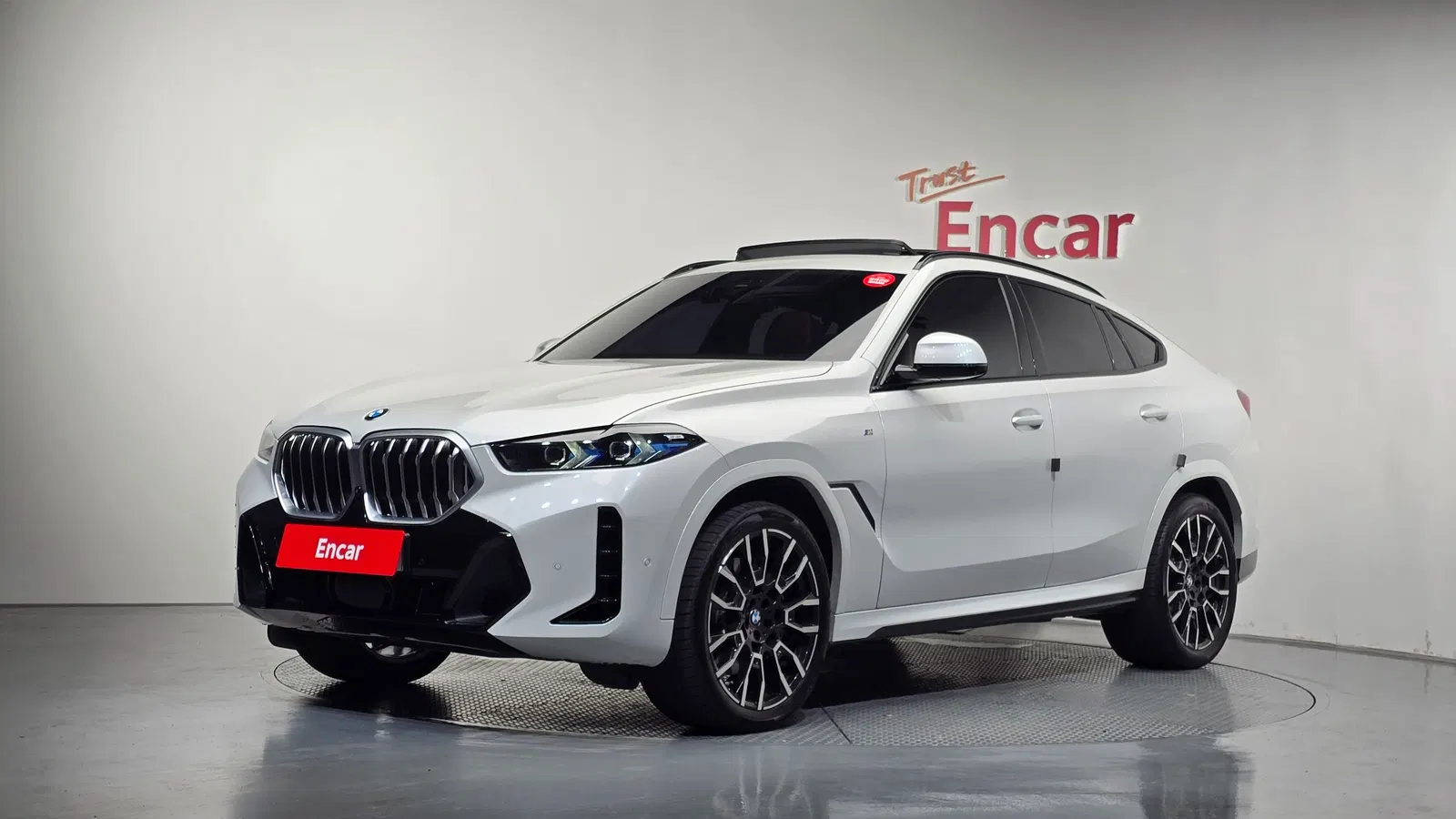 BMW X6 (G06) xDrive40i M Sport 2025 — photo 1 sur 37