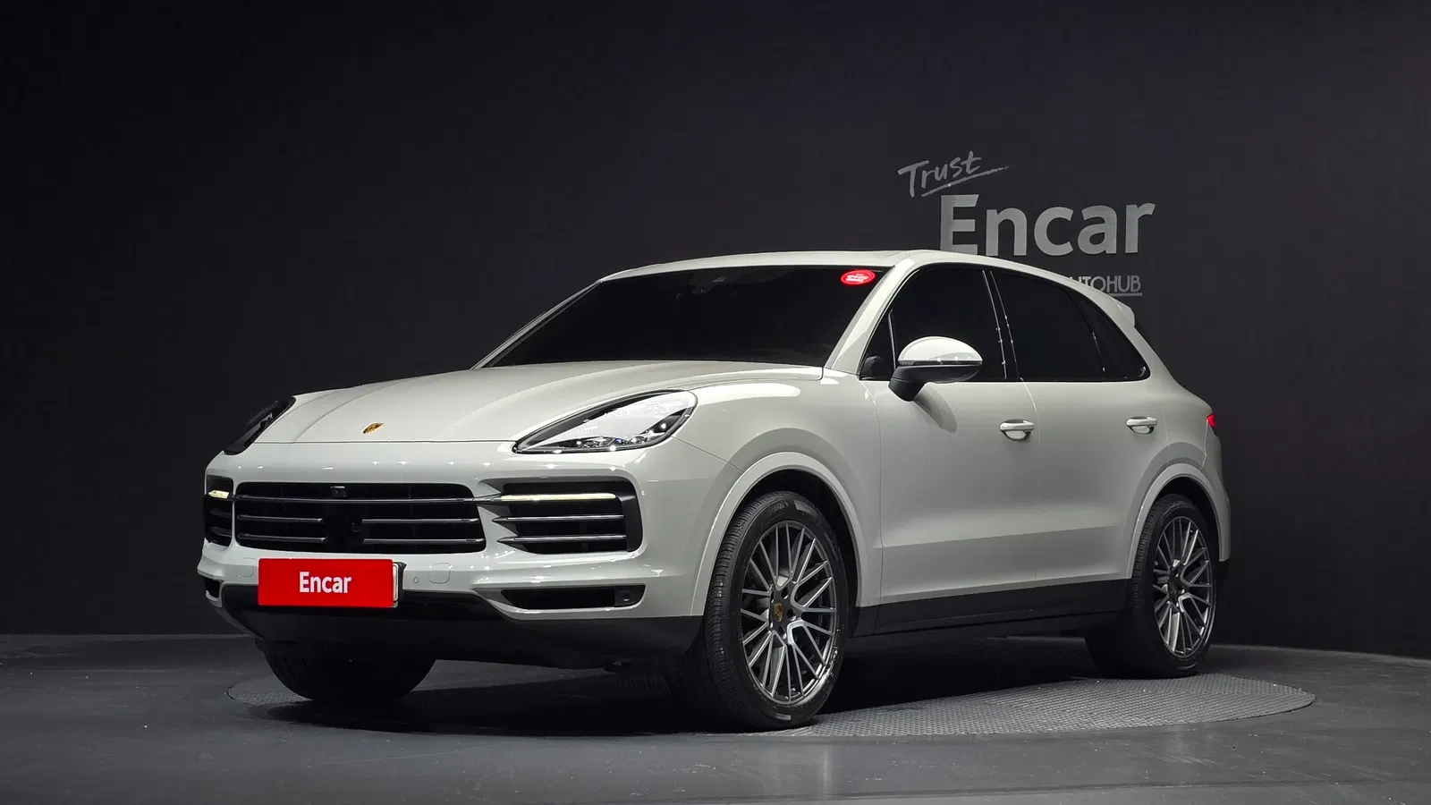Porsche Cayenne (PO536) 3.0 Platinum Edition 2023 — photo 1 sur 34