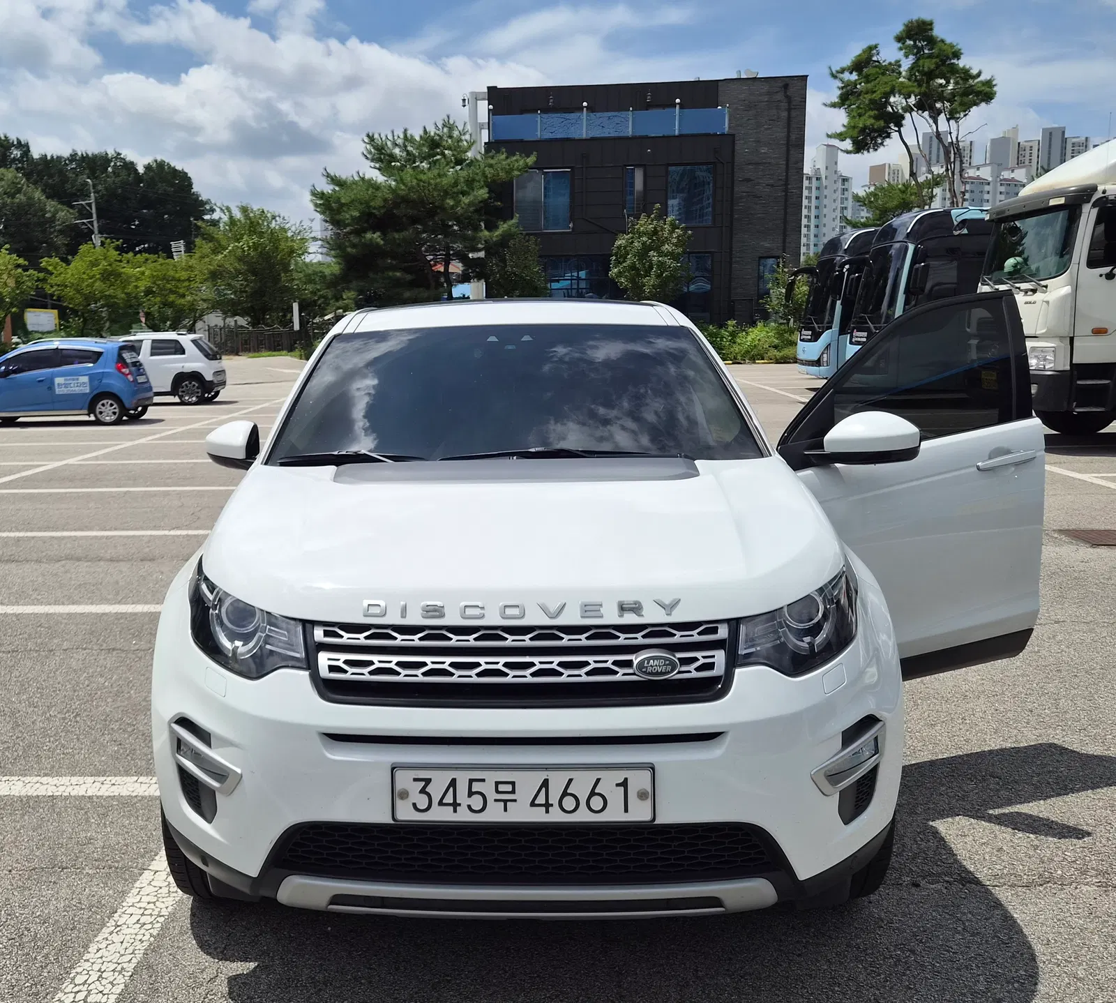 Land Rover Discovery Sport 2.0 TD4 HSE Luxury 2018 — photo 1 sur 10