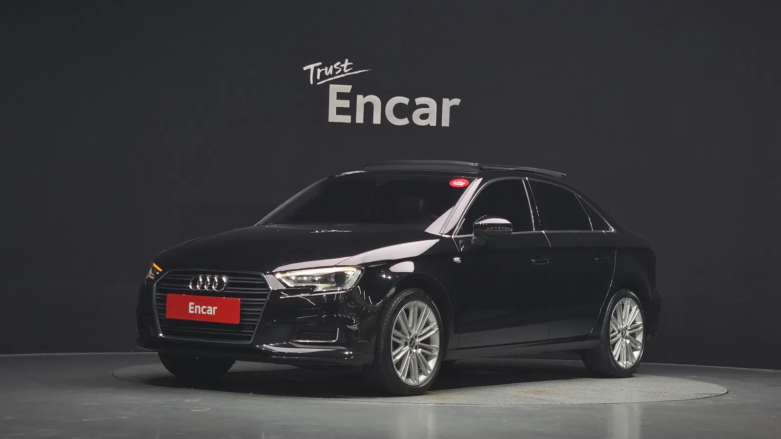 Audi A3 40 TFSI 2018 — photo 1 sur 35
