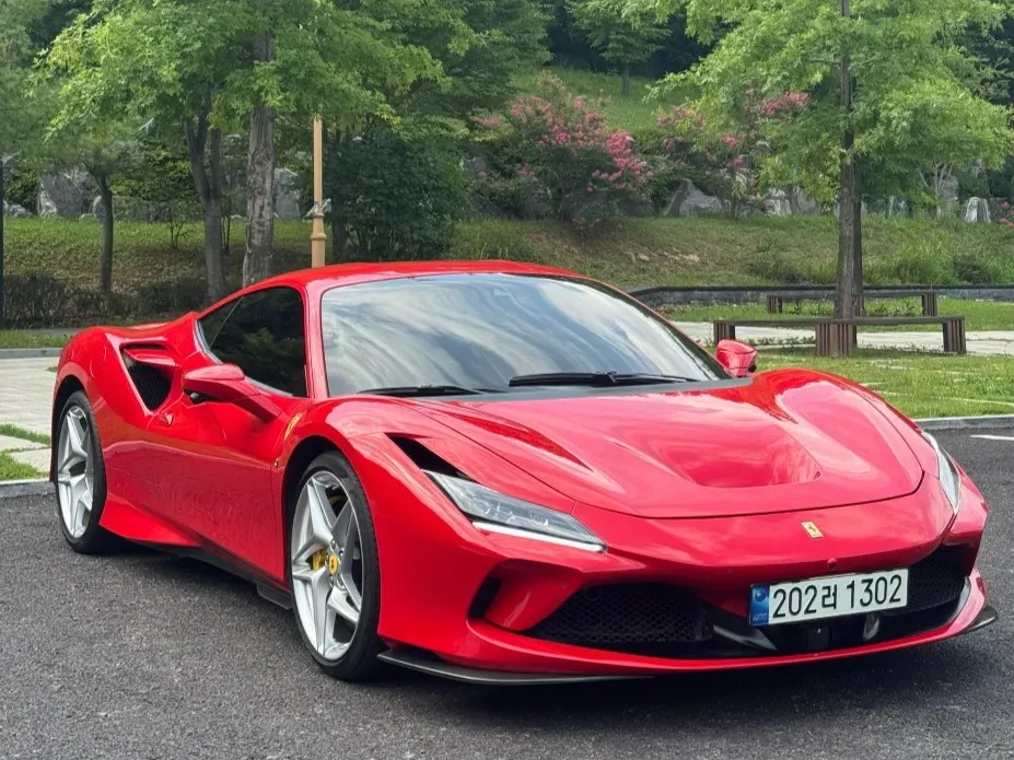 Ferrari F8 Tributo 3.9 V8 2022 — photo 1 sur 24