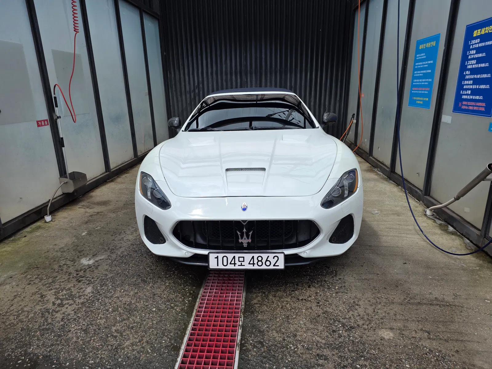 Maserati GranCabrio 4.7 Sport 2016 — photo 1 sur 10