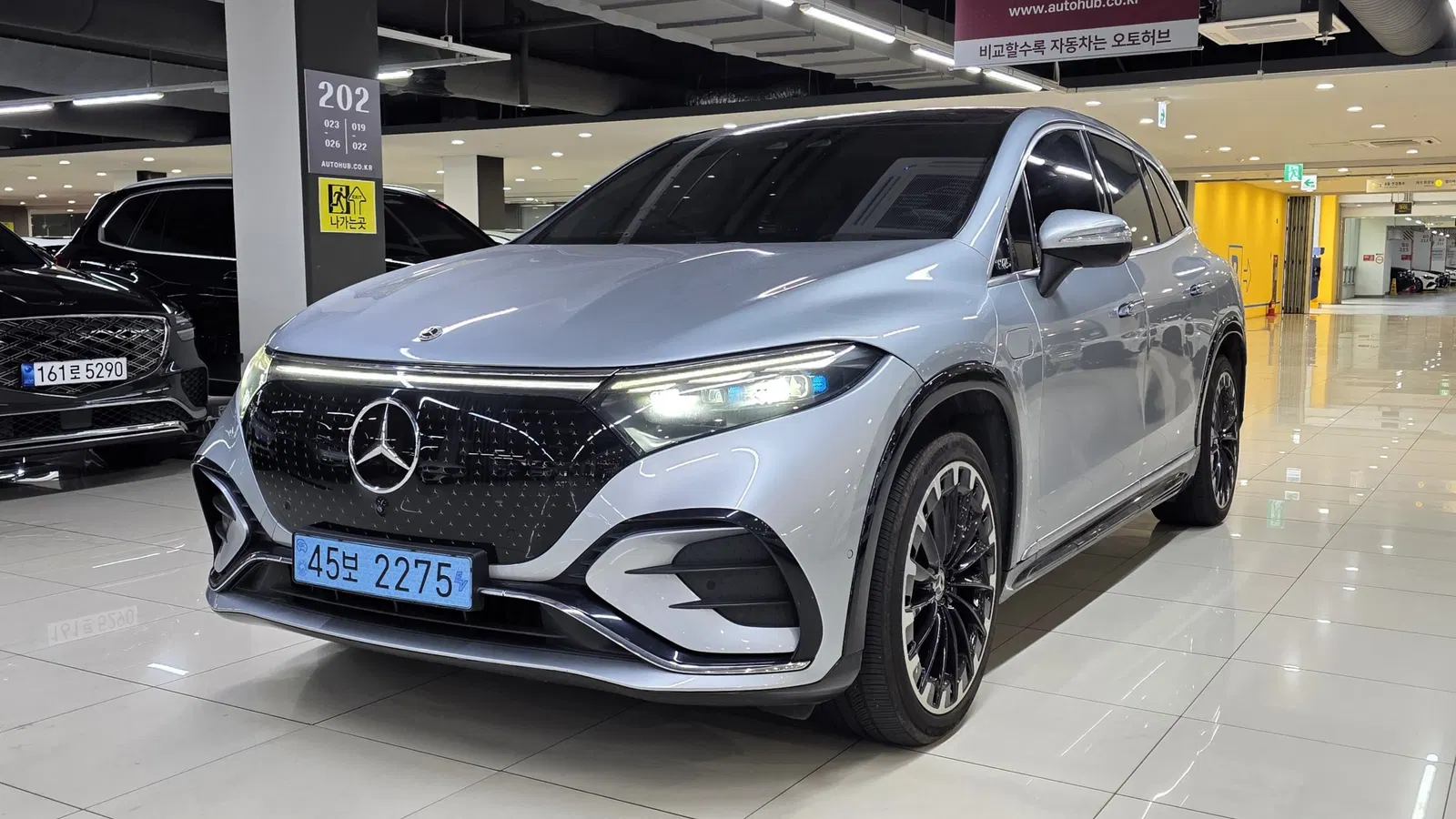 Mercedes-Benz EQS EQS580 4MATIC SUV (X296) 2023 — photo 1 sur 26