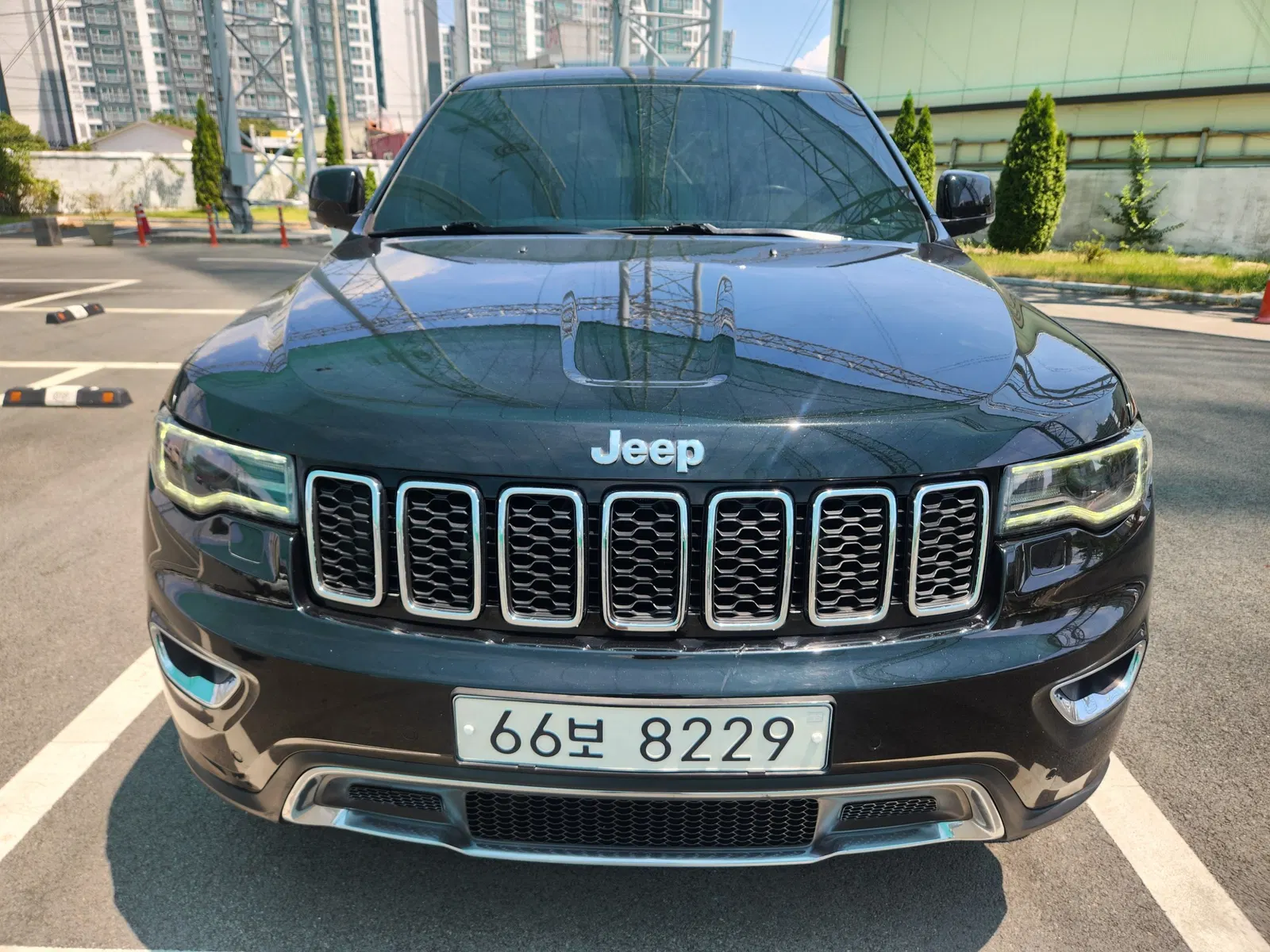 Jeep Grand Cherokee 3.6 Limited 2018 — photo 1 sur 24