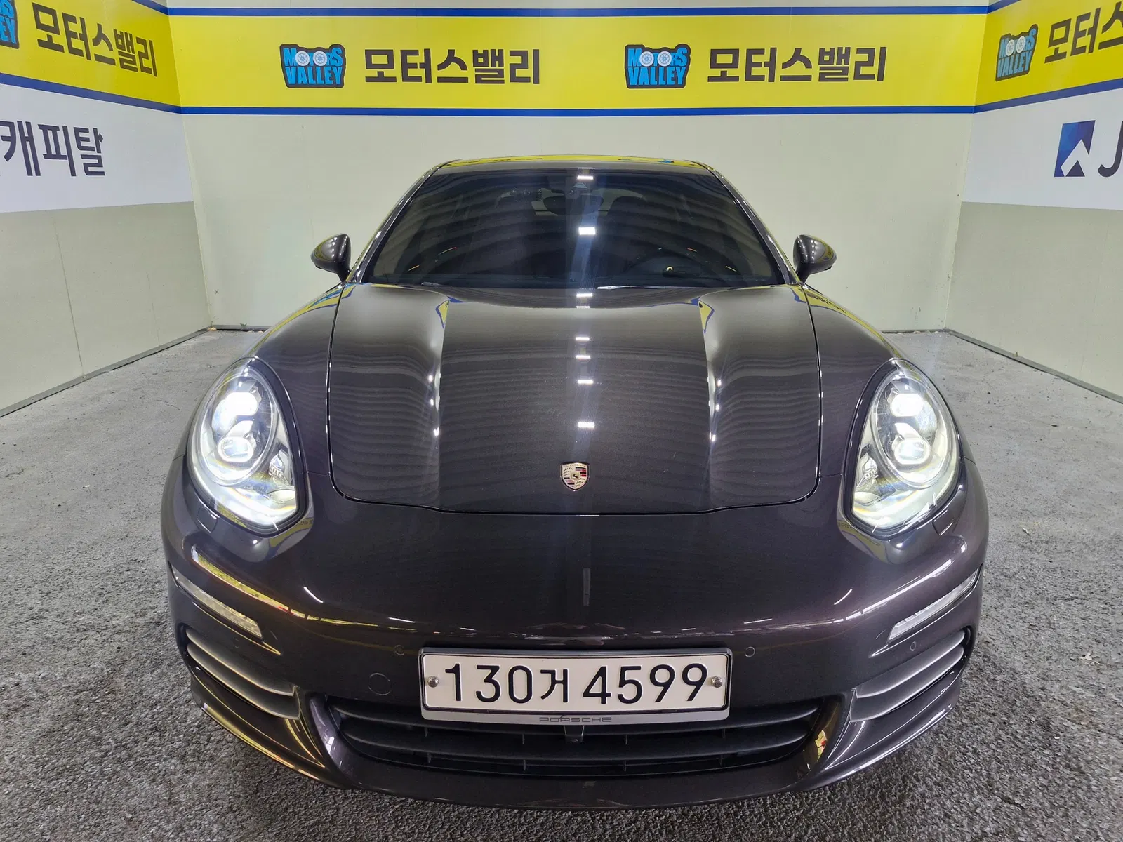 Porsche Panamera 3.6 AWD Edition 2016 — photo 1 sur 26
