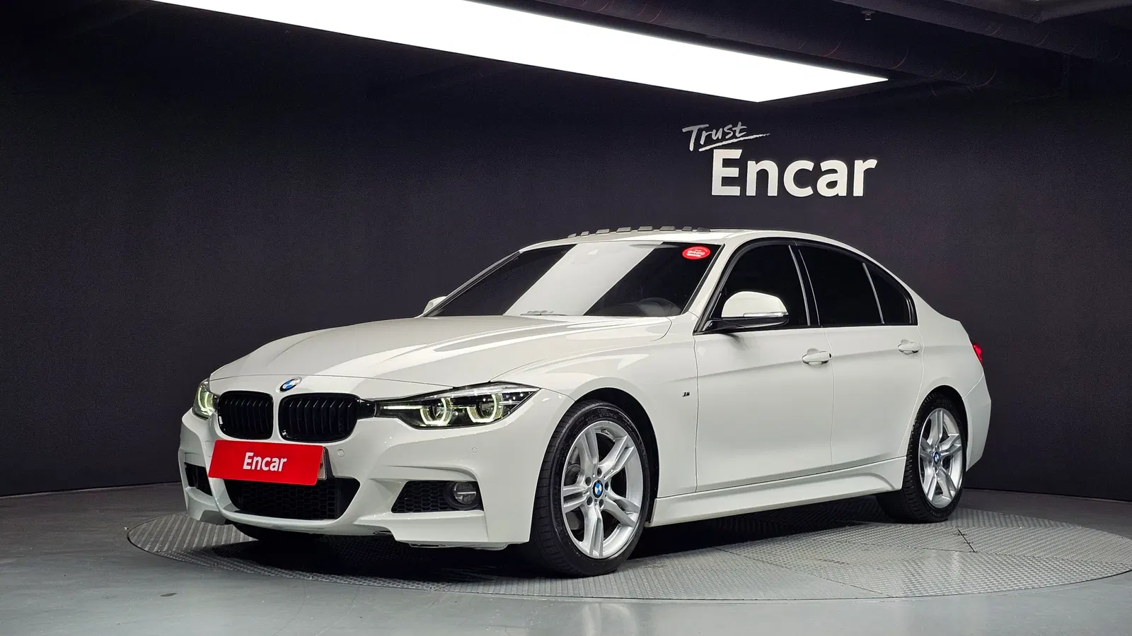 BMW Série 3 (F30) 330i M Sport Shadow 2018 — photo 1 sur 35