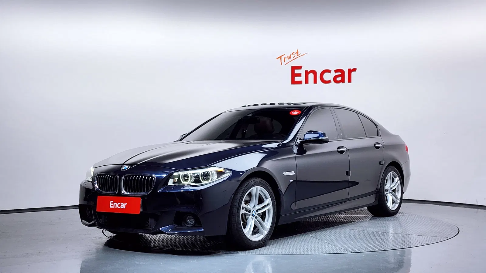 BMW Série 5 (F10) 528i xDrive M Aero Dynamic 2016 — photo 1 sur 26
