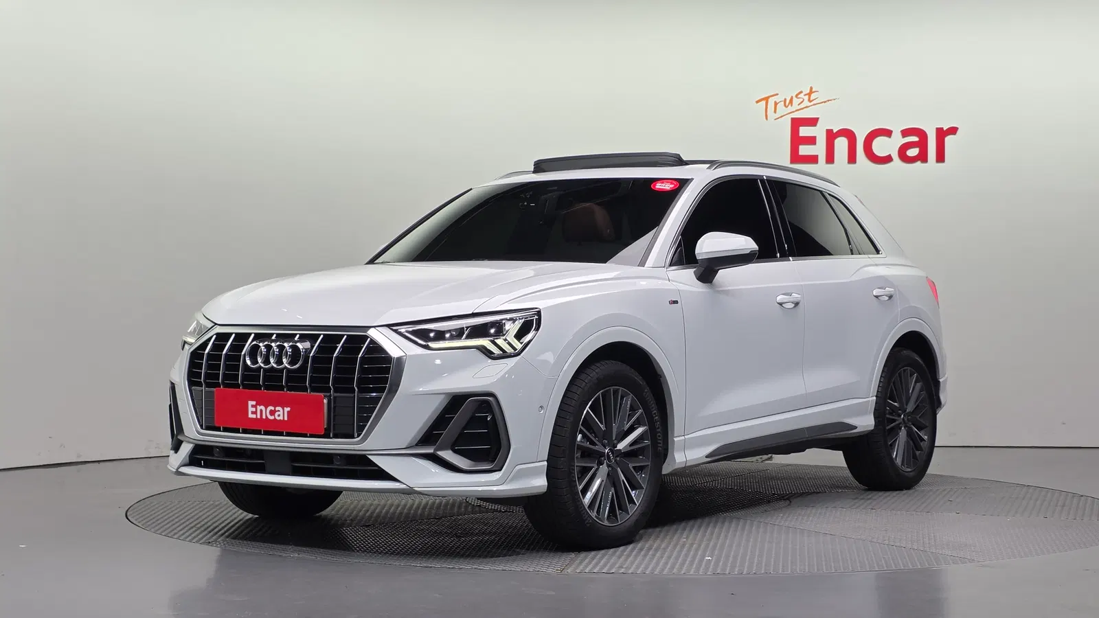 Audi Q3 (F3) 35 TDI Premium 2023 — photo 1 sur 31