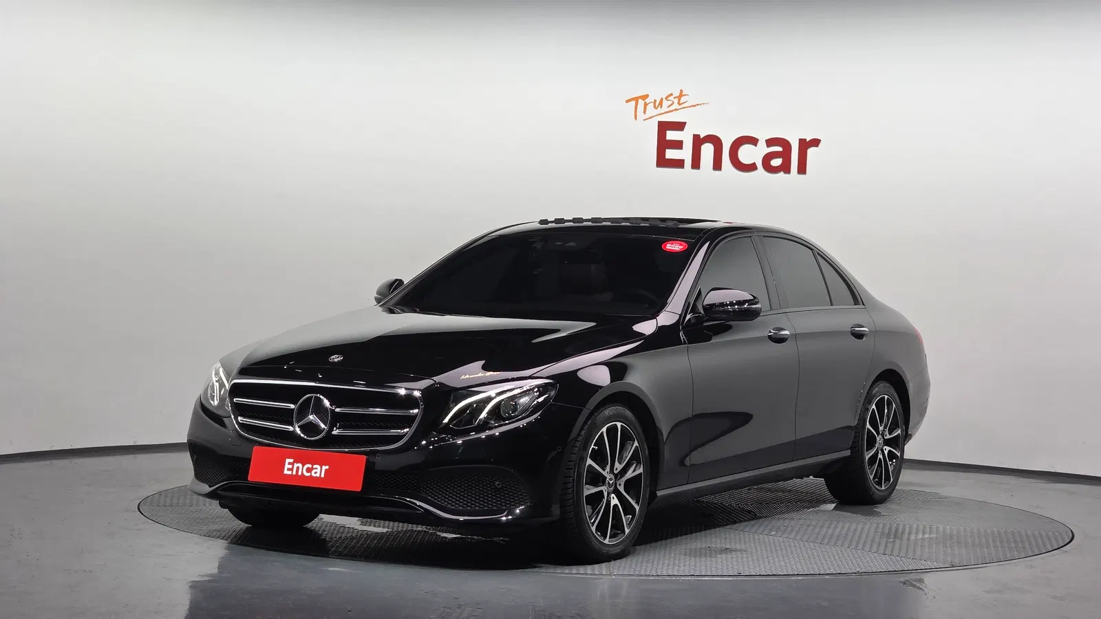 Mercedes-Benz Classe E E250 Avantgarde (W213) 2020 — photo 1 sur 33