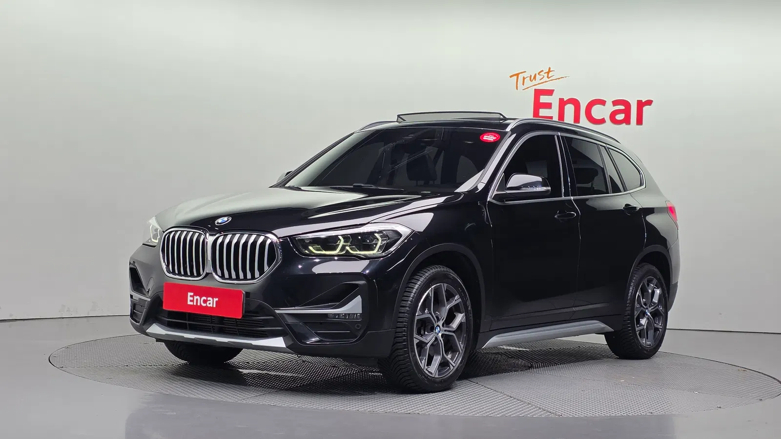 BMW X1 (F48) xDrive 18d xLine 2021 — photo 1 sur 32