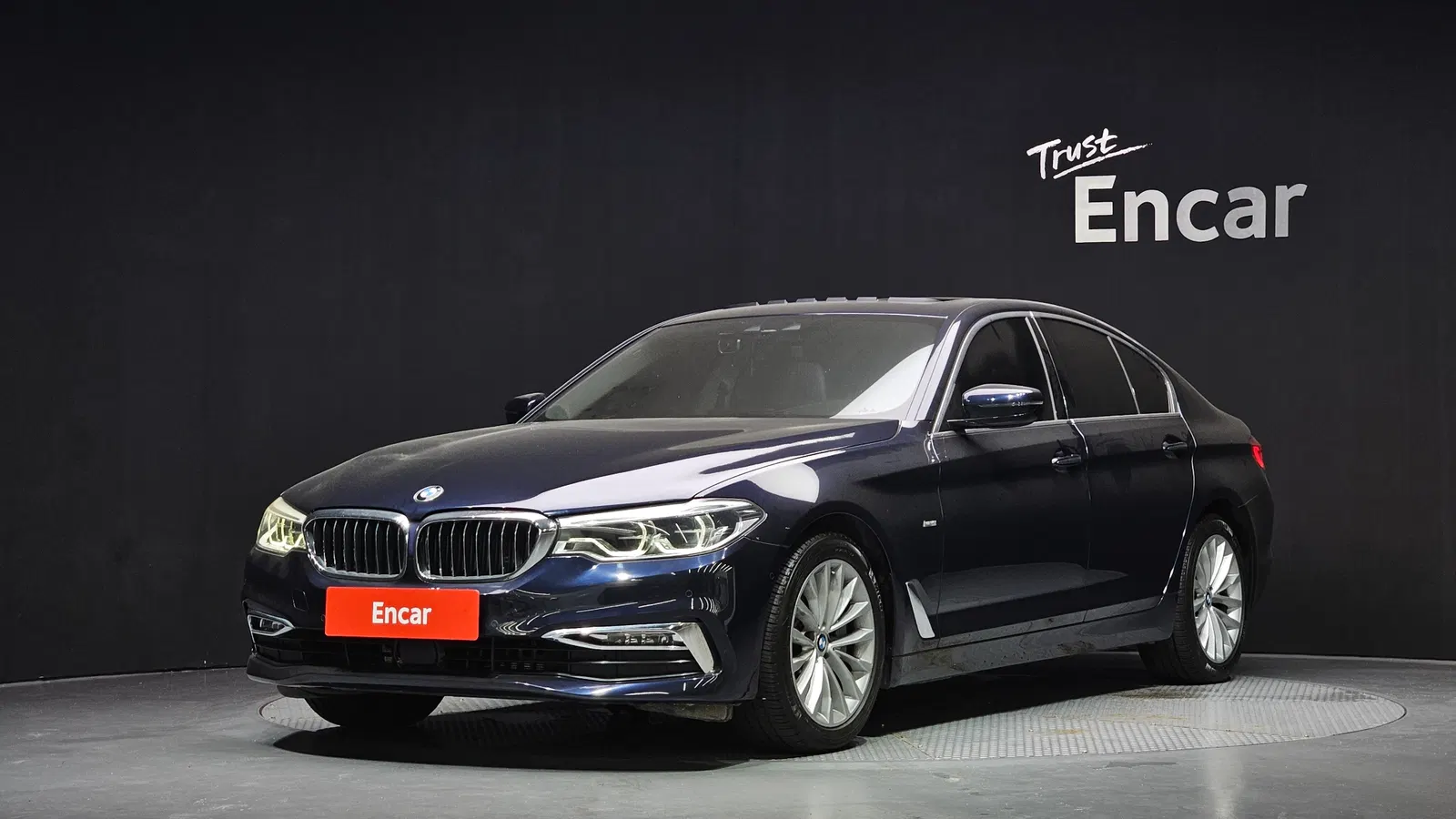 BMW Série 5 (G30) 530i Luxury Plus 2018 — photo 1 sur 20