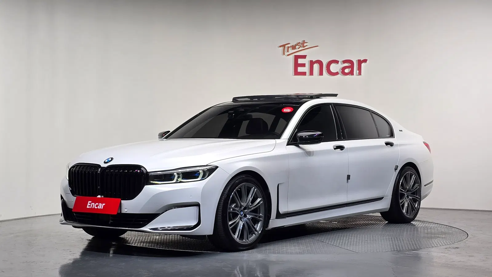 BMW Série 7 (G11) 750Li xDrive Design Pure Excellence Prestige 2020 — photo 1 sur 8