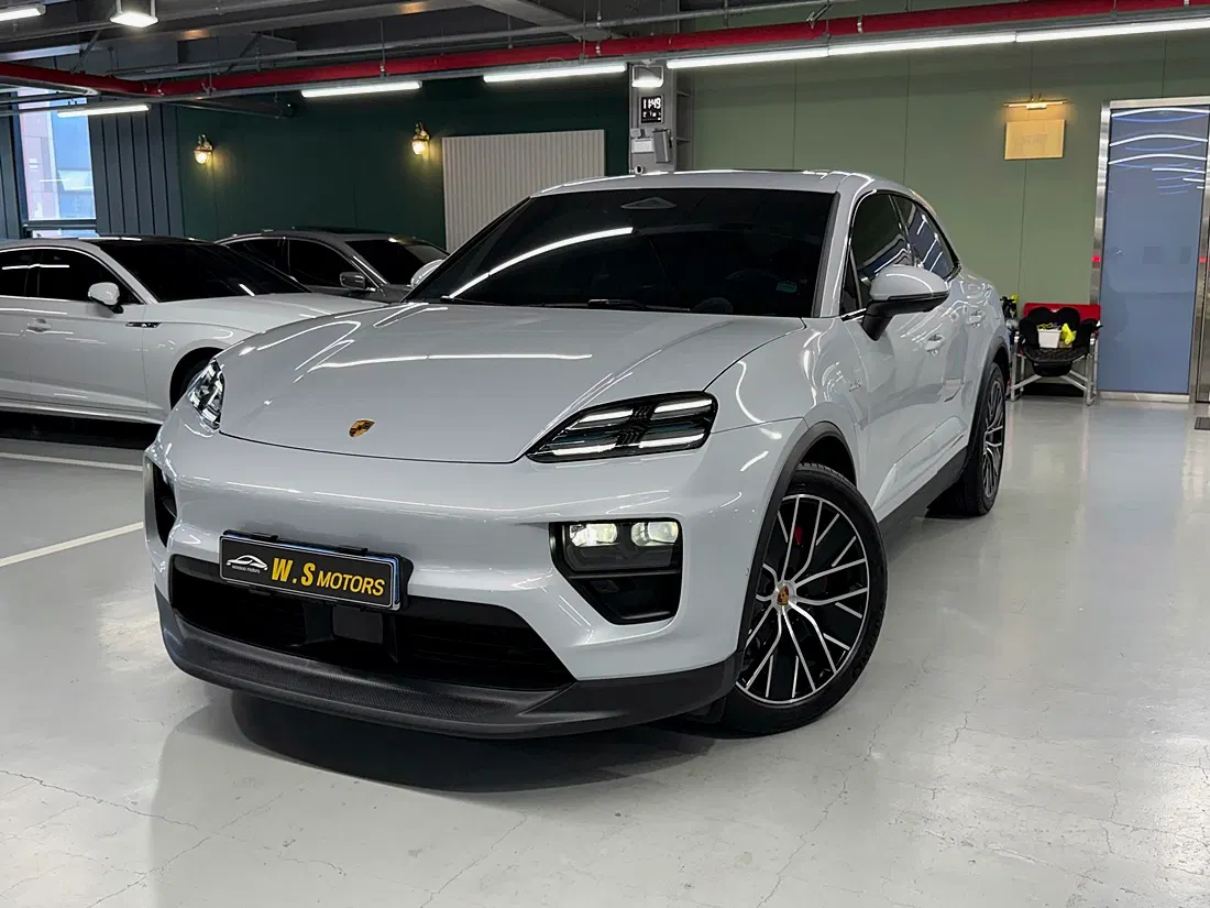 Porsche Macan EV 4S 2025 — photo 1 sur 26