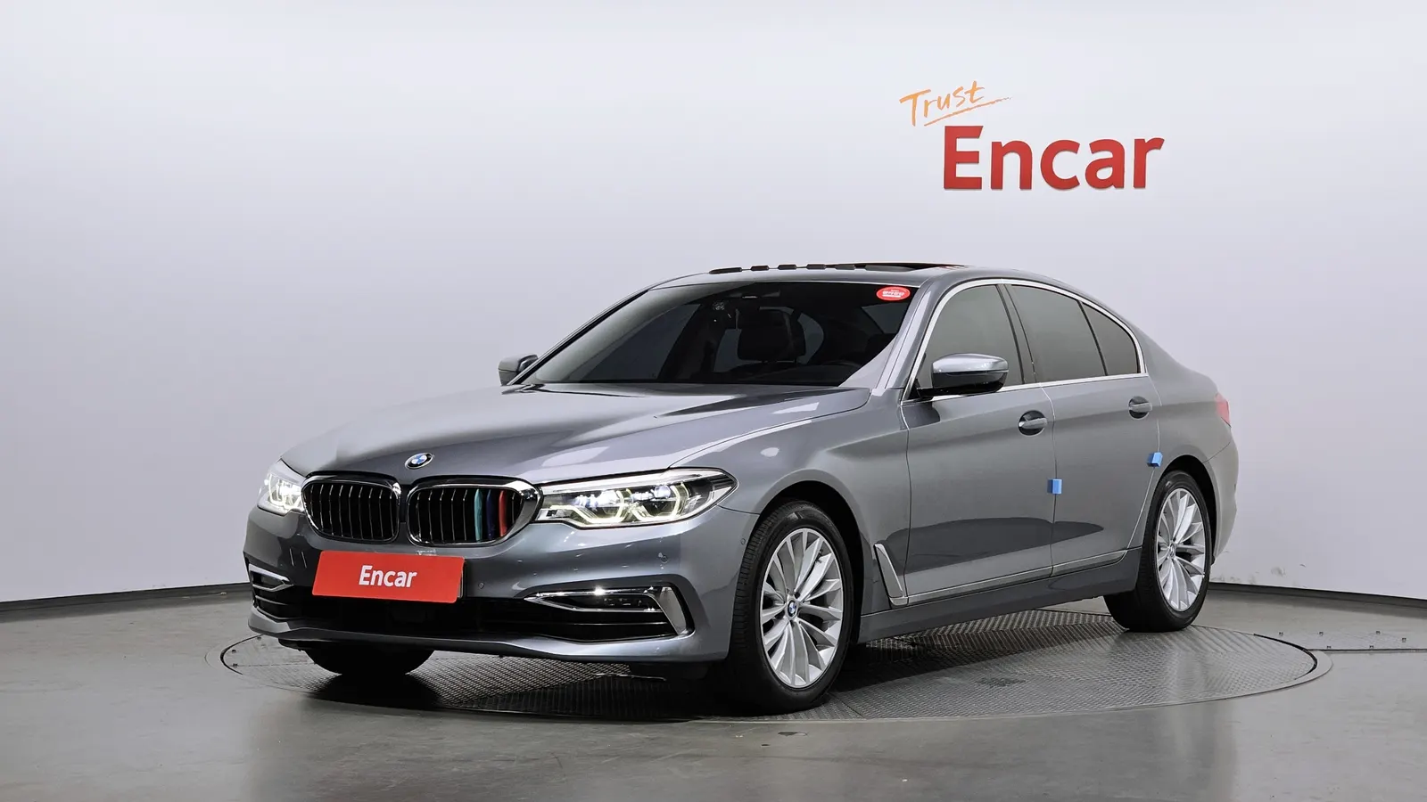 BMW Série 5 (G30) 520d xDrive Luxury Plus 2019 — photo 1 sur 26