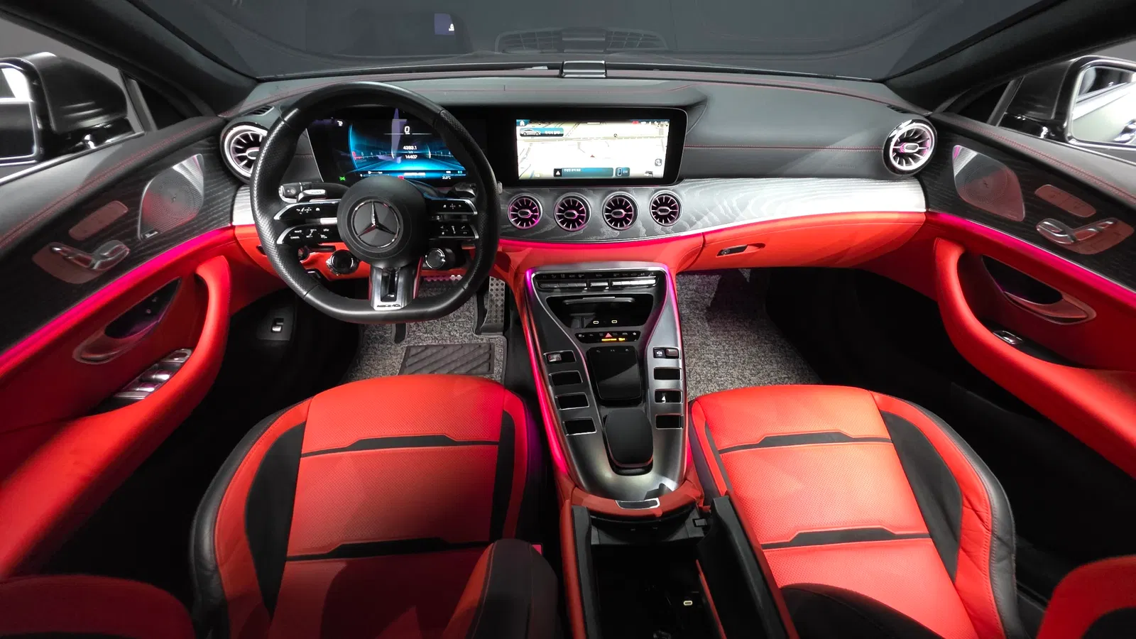 Mercedes-AMG AMG GT 4 portes 43 4MATIC+ 2024 — photo 1 sur 39