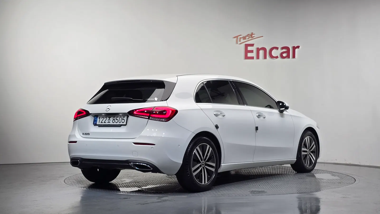 Mercedes-Benz Classe A A220 5 portes (W177) 2022 — photo 1 sur 30
